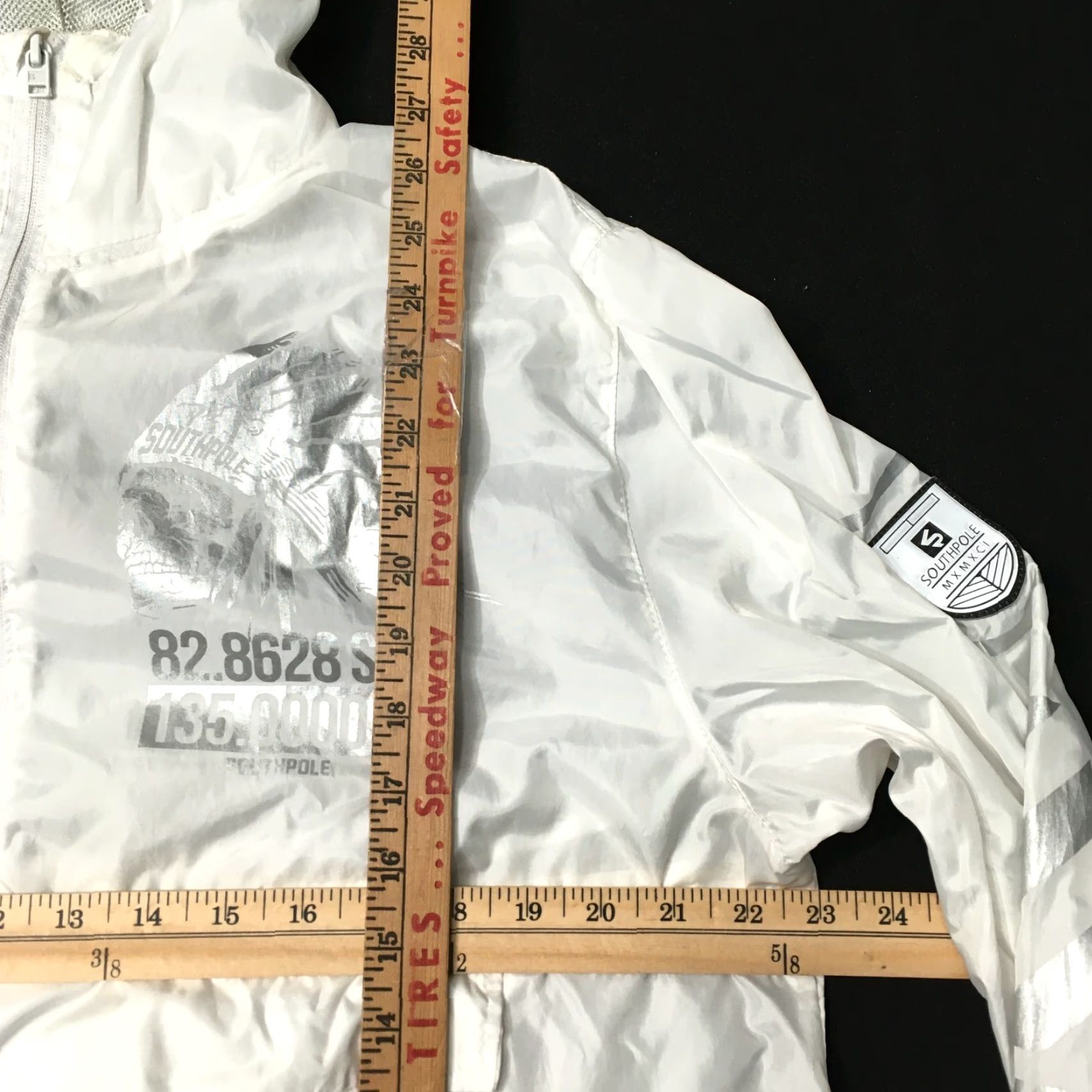 Southpole VINTAGE Southpole Jacket Men Large White Hooded Windbreaker Zip Pockets Kangaroo Pocket Casual Travel 90s Style Mens Size US L / EU 52-54 / 3 - 5 Thumbnail