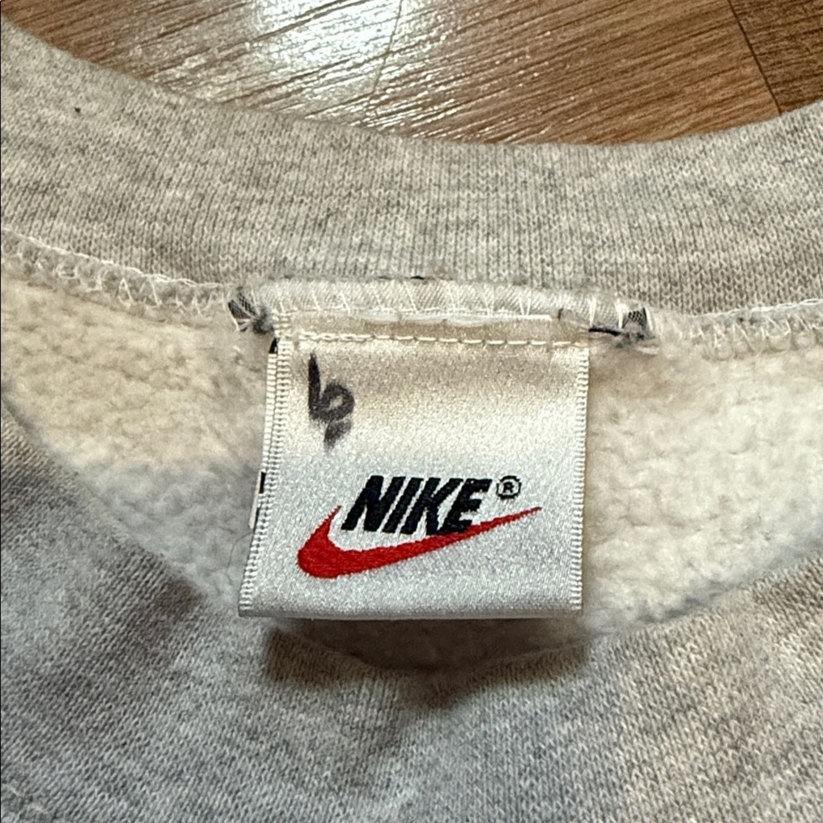 Nike 90s Nike Team Alabama Crimson Tide Basketball Crewneck Size US XL / EU 56 / 4 - 6 Thumbnail