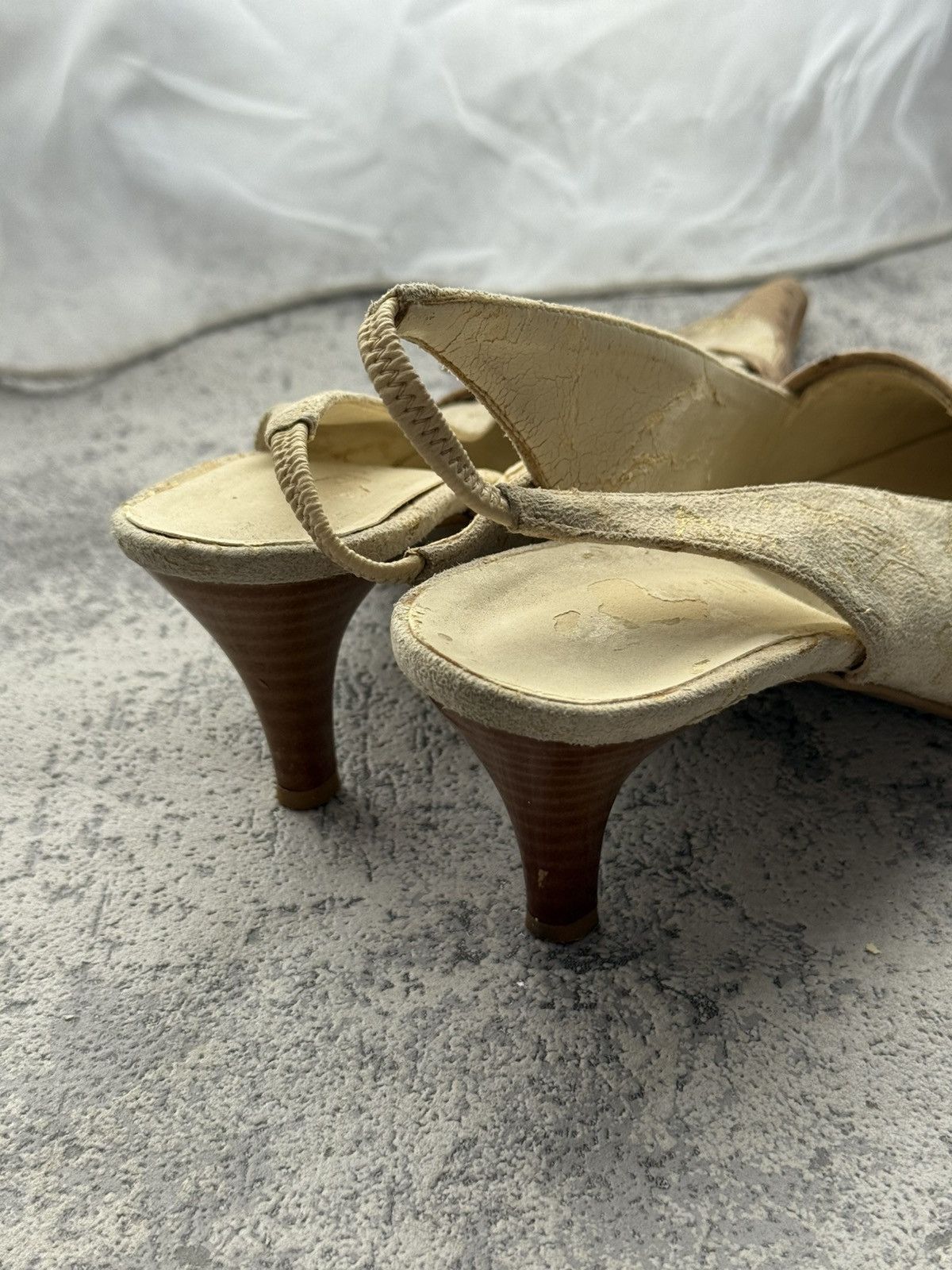 Louis Vuitton Archive Louis Vuitton Ostrich Vintage Mule Size in Fact 38 Size US 8 / IT 38 - 10 Thumbnail