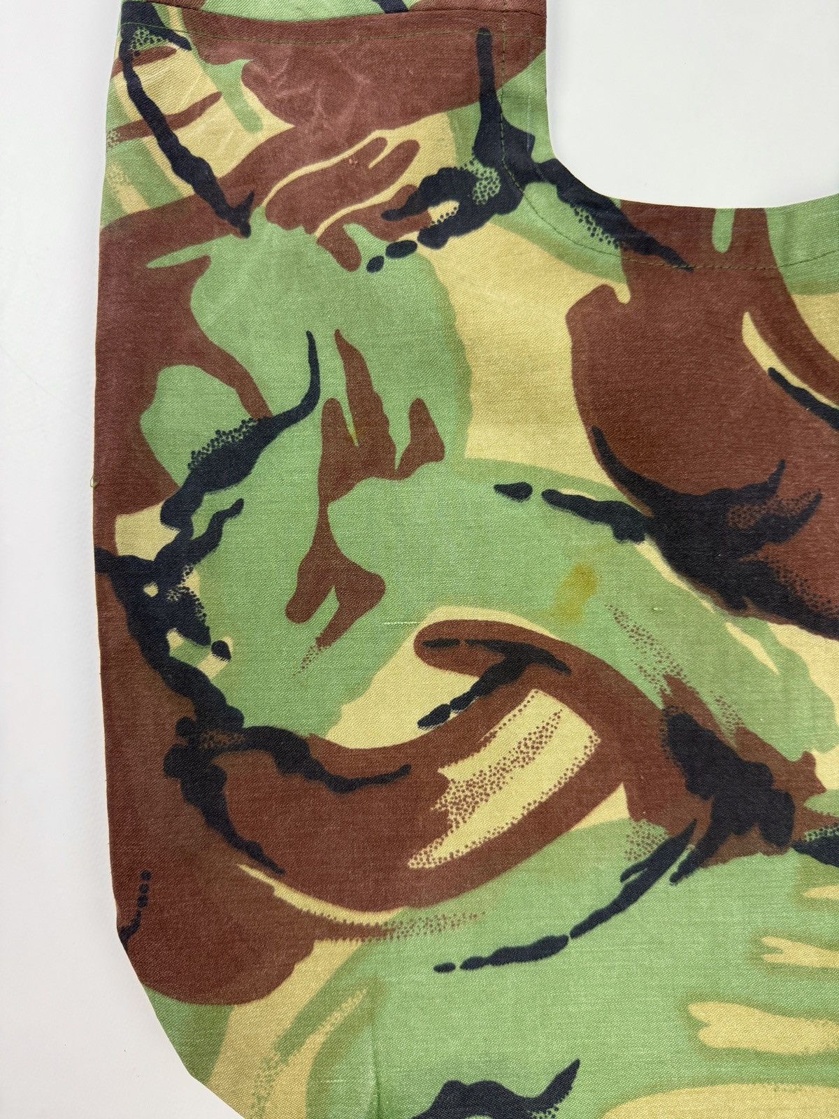 Vintage Reworked Vintage British Army DPM Jungle Camo Tsuno Bag Size ONE SIZE - 7 Thumbnail