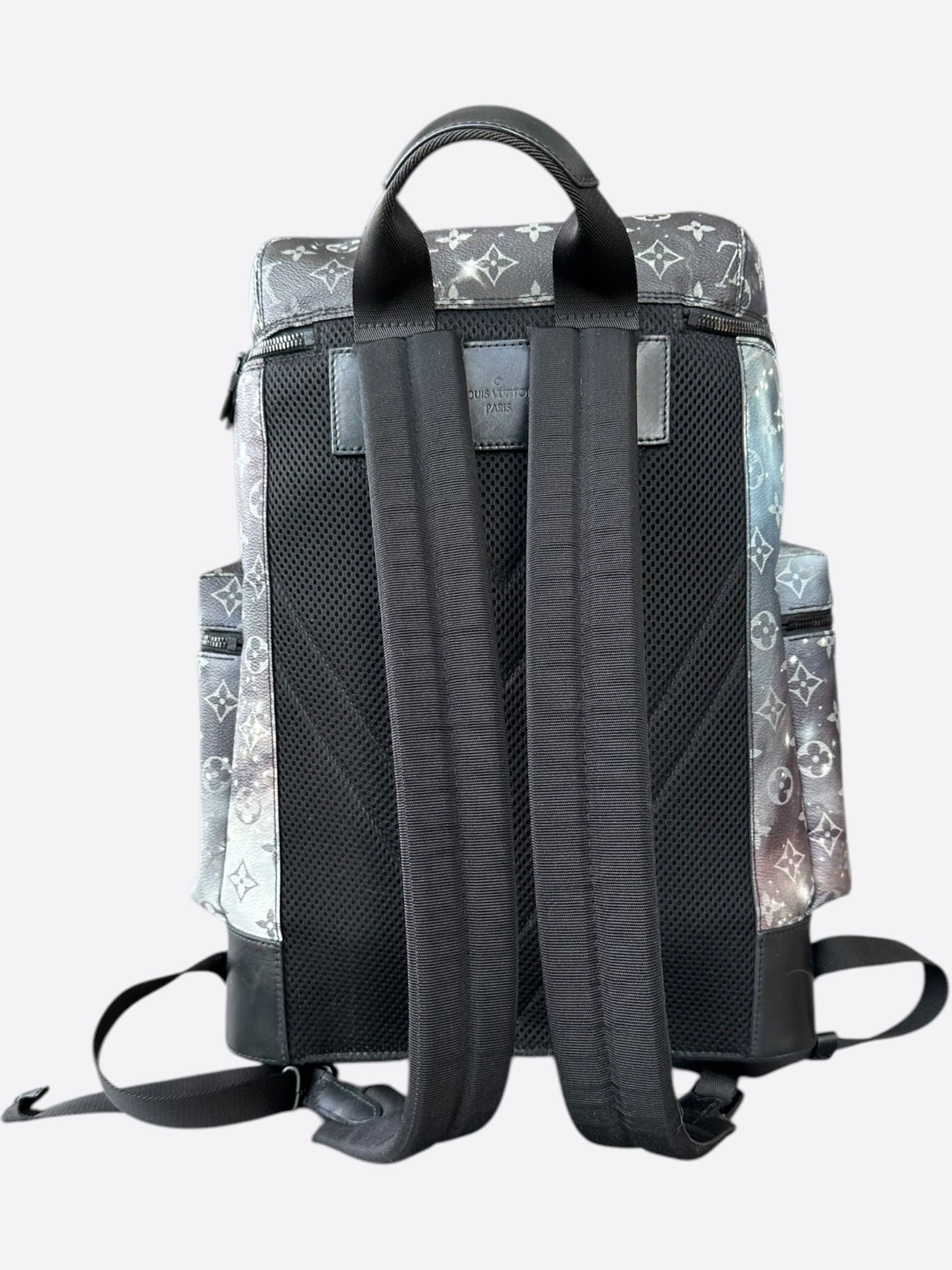 Louis Vuitton Louis Vuitton Galaxy Monogram Alpha Backpack Size ONE SIZE - 3 Thumbnail