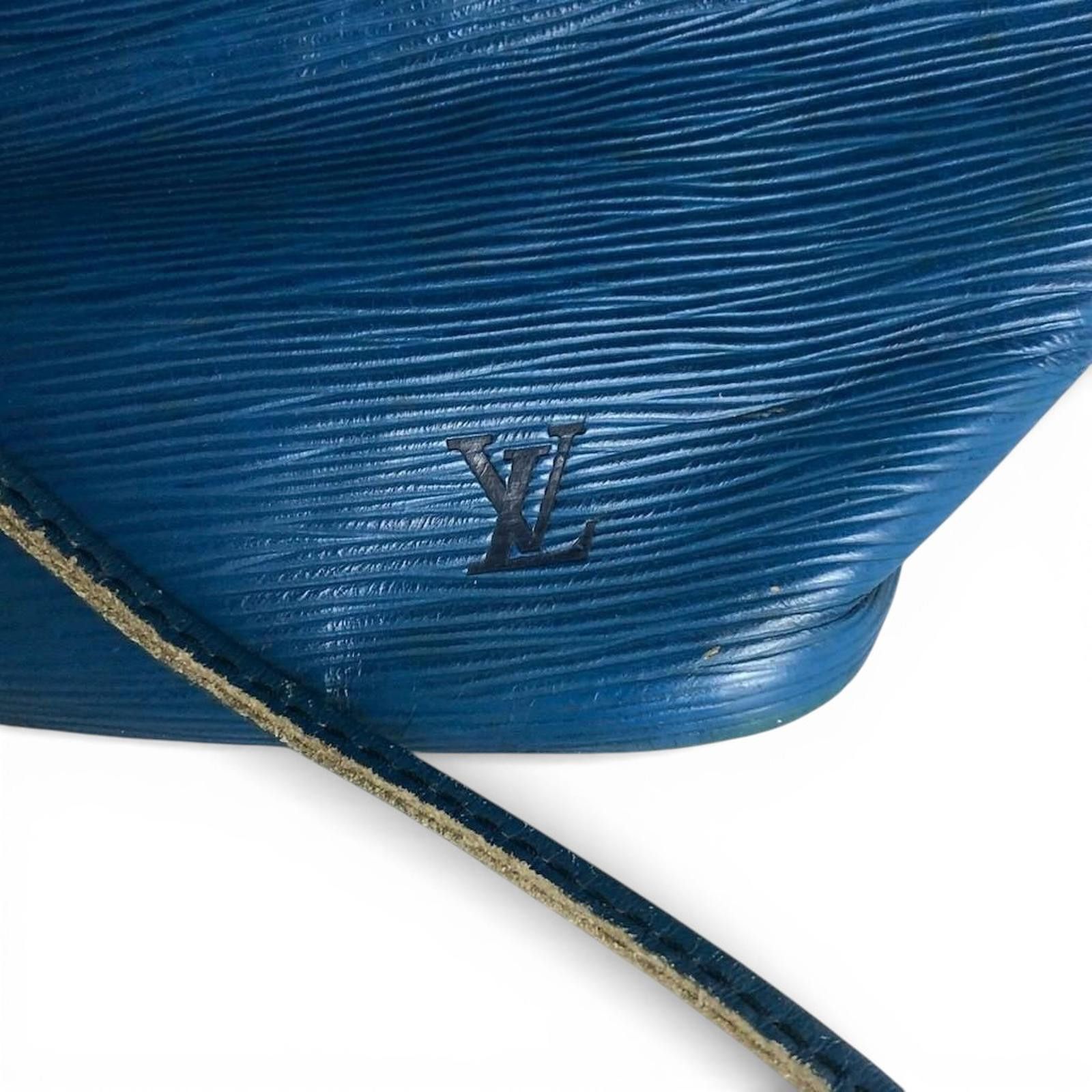 Louis Vuitton Louis Vuitton - Blue Epi Leather Bucket Bag Size ONE SIZE - 6 Thumbnail
