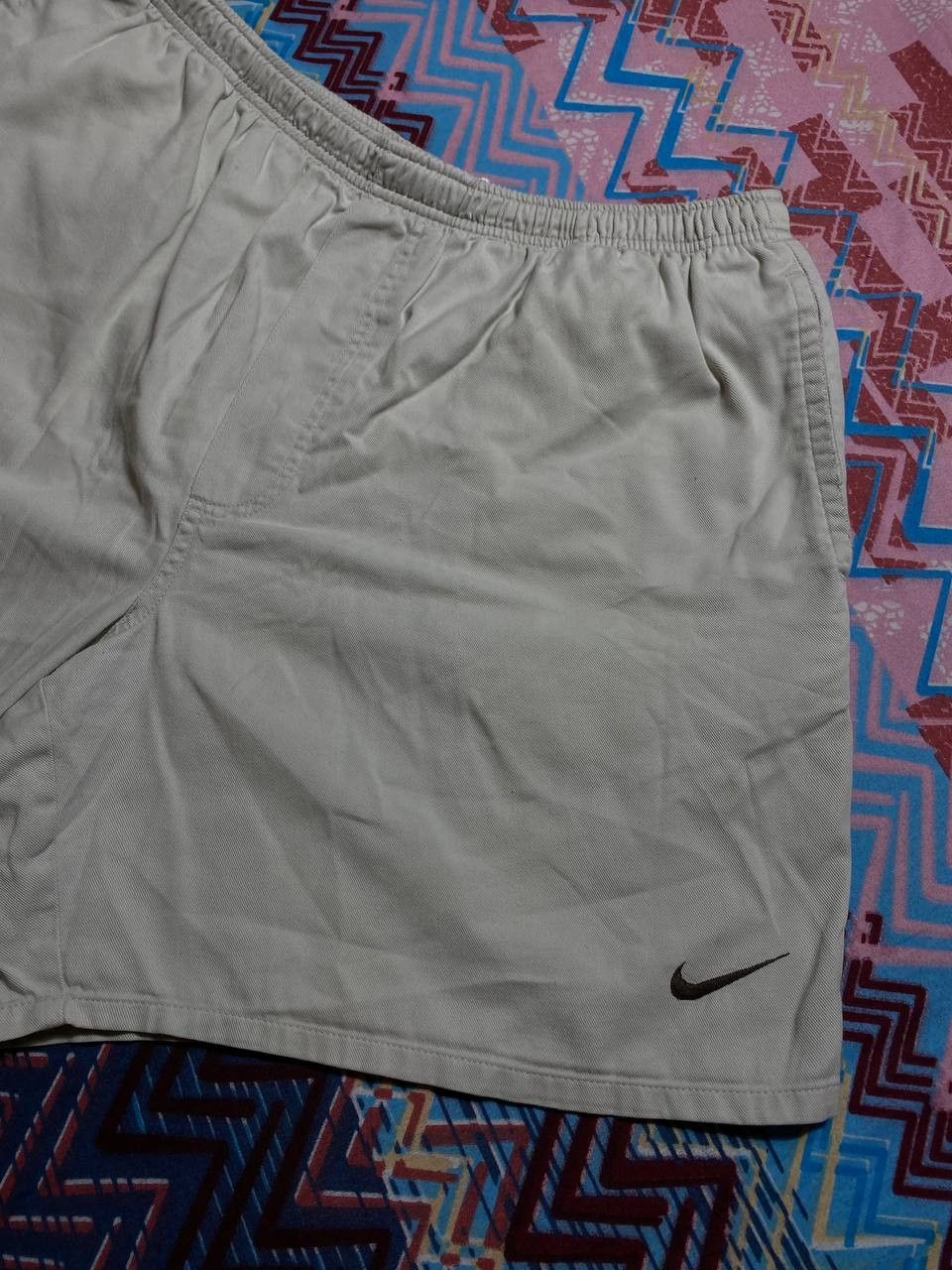 Nike Nike white shorts streetwear logo Vintage Y2K size L Size US 34 / EU 50 - 8 Thumbnail