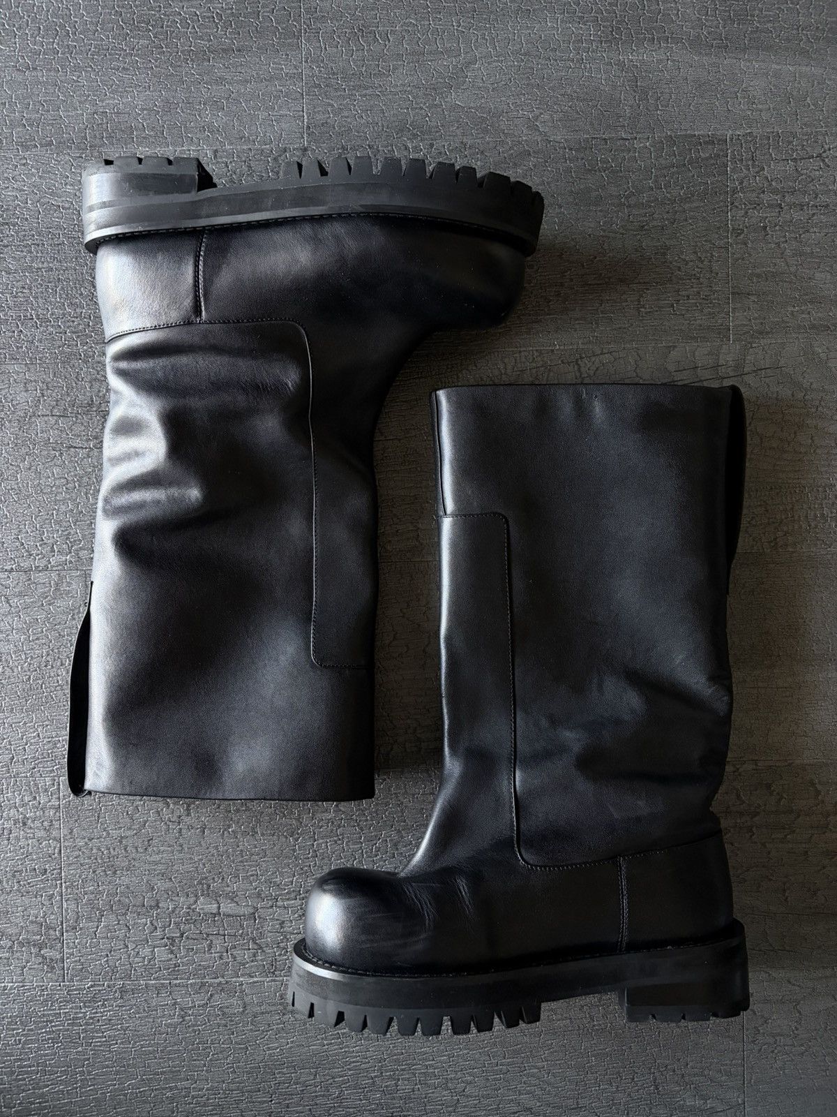 PROJECT G/R Project GR / Protocol Index Leather Boots in Black 