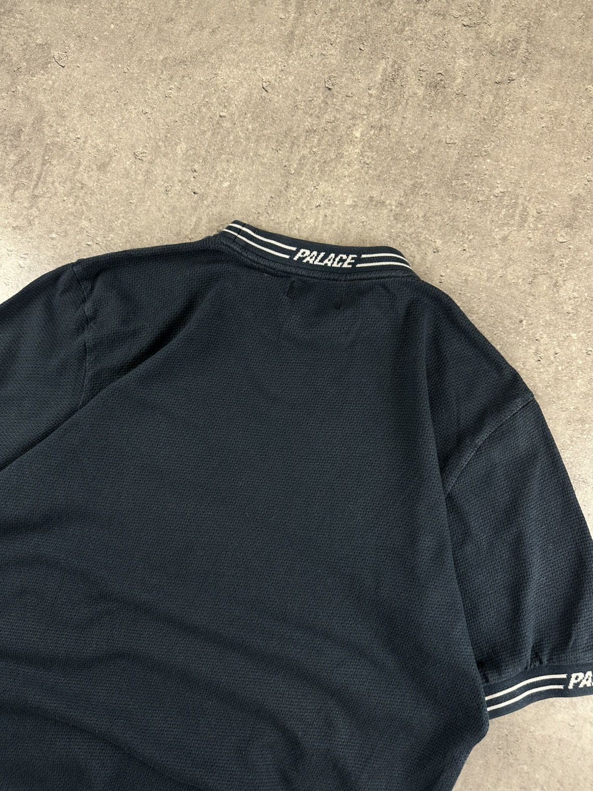 Palace T-shirt tee Palace navy classic regular shirt boxy Size US L / EU 52-54 / 3 - 6 Thumbnail