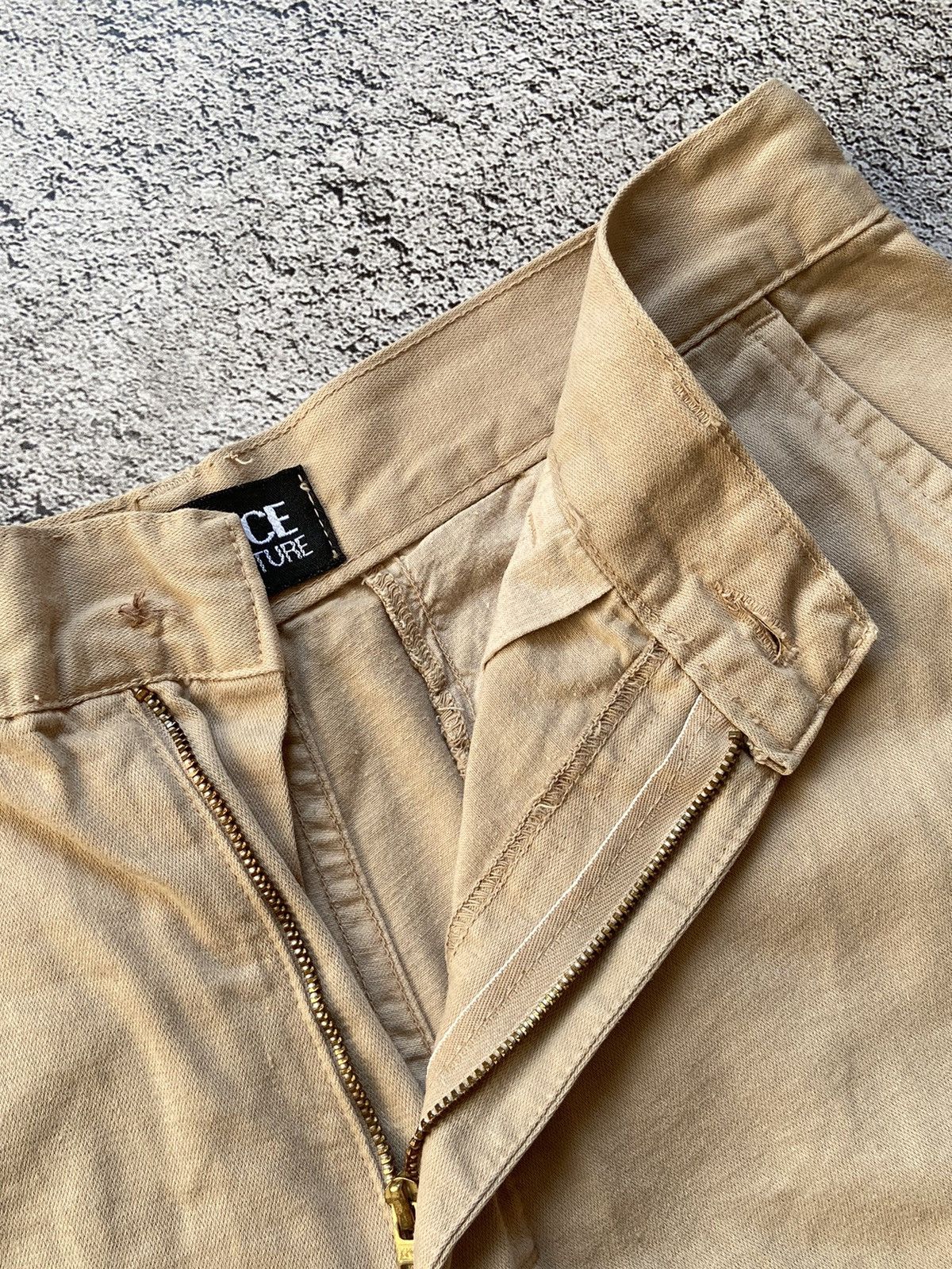 Versace Jeans Couture × Vintage Vintage Versace Distressed Cargo Pants Size US 31 - 17 Thumbnail