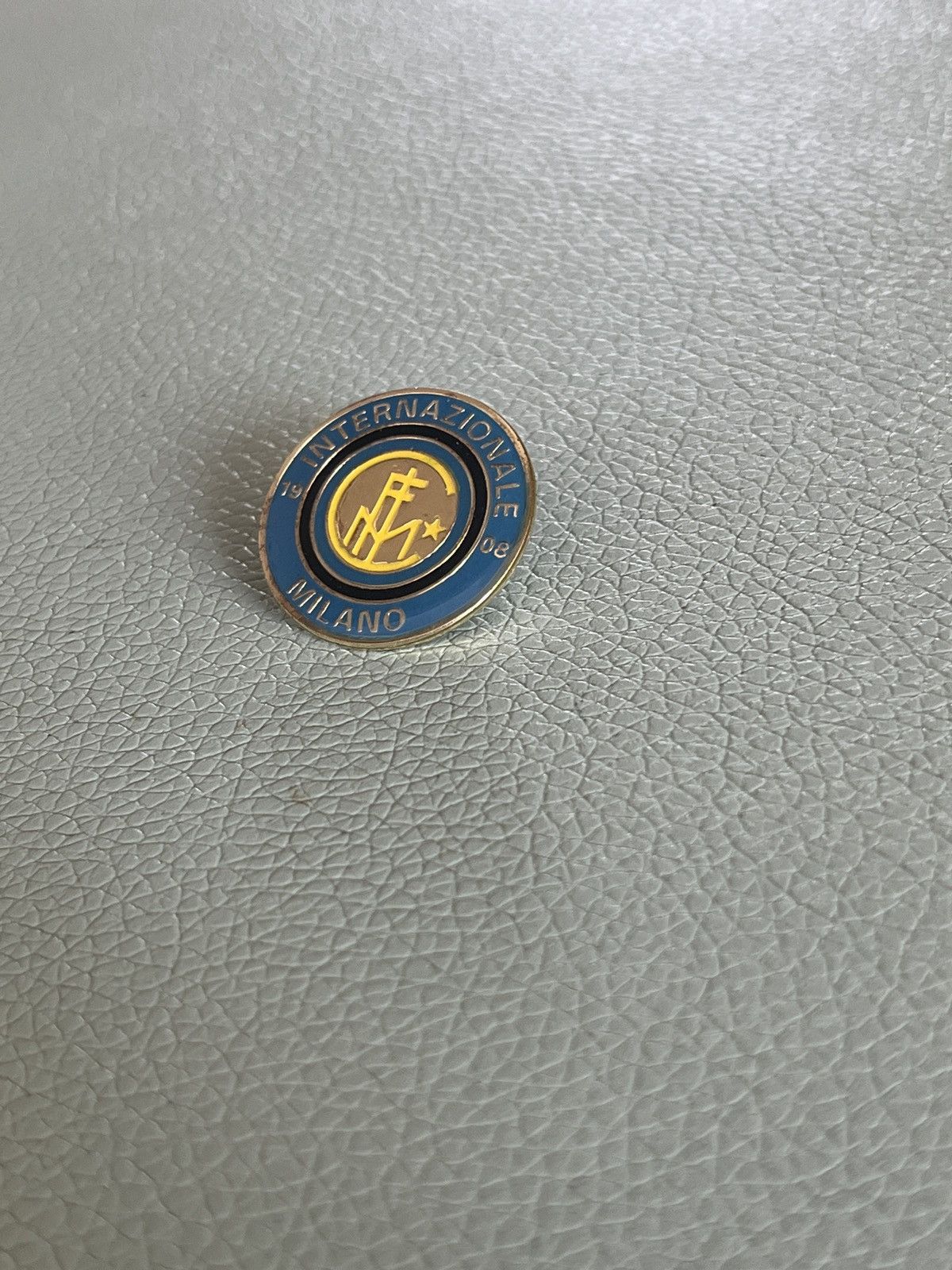Vintage Inter Milan logo vintage pin Size ONE SIZE - 3 Thumbnail