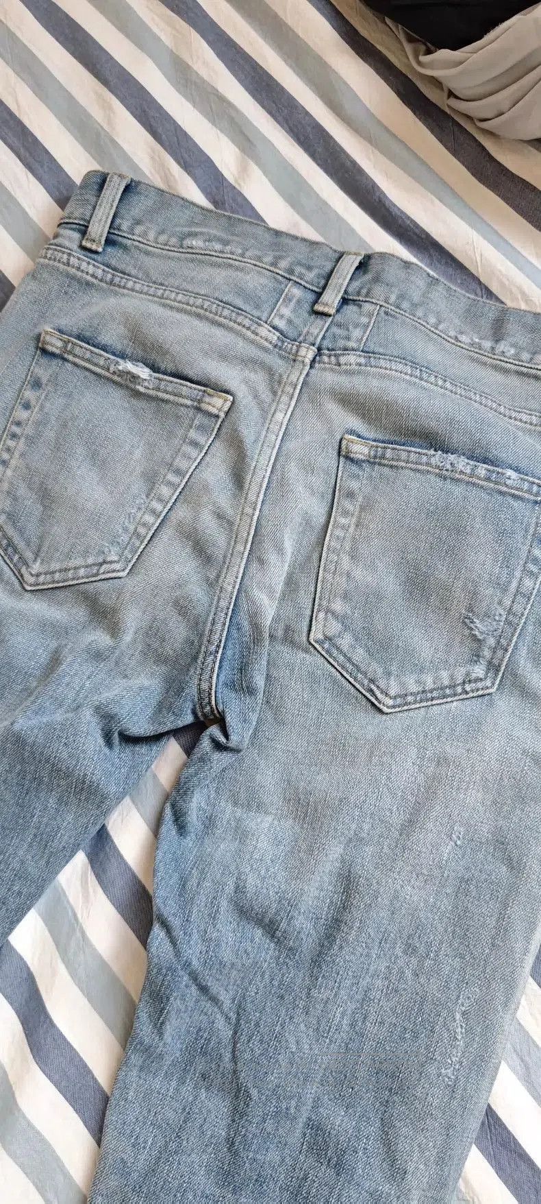 Saint Laurent Paris SAINT LAURENT Distressed Denim Jeans. Size US 34 / EU 50 - 5 Thumbnail
