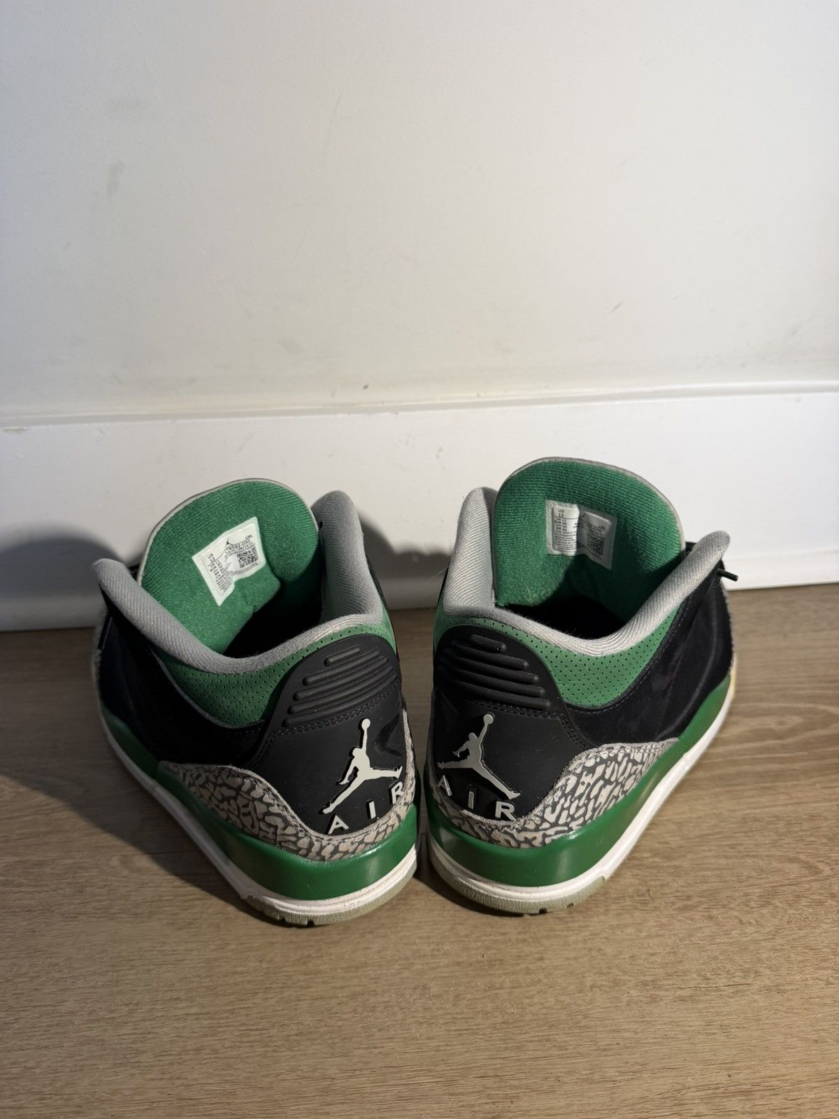 Jordan Brand Jordan 3 “Pine Green” Size US 12 / EU 45 - 3 Thumbnail