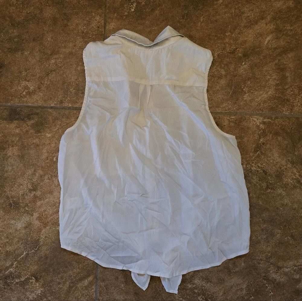 Designer Beige Cropped Margret Button Down Tank Size L / US 10 / IT 46 - 2 Thumbnail