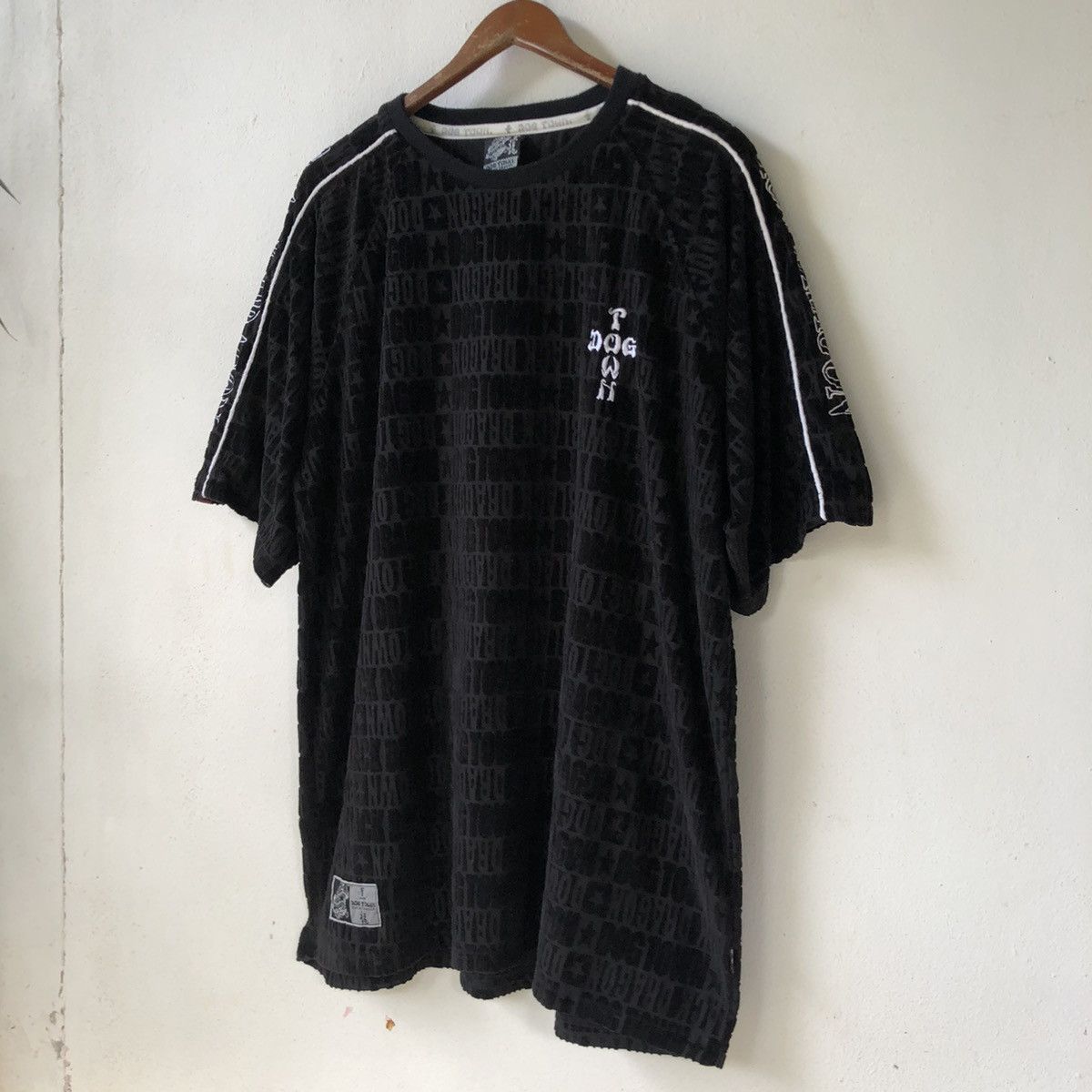 Dogtown DOG TOWN BLACK DRAGON Vintage Velour Embroidered Tee Size US XL / EU 56 / 4 - 4 Thumbnail