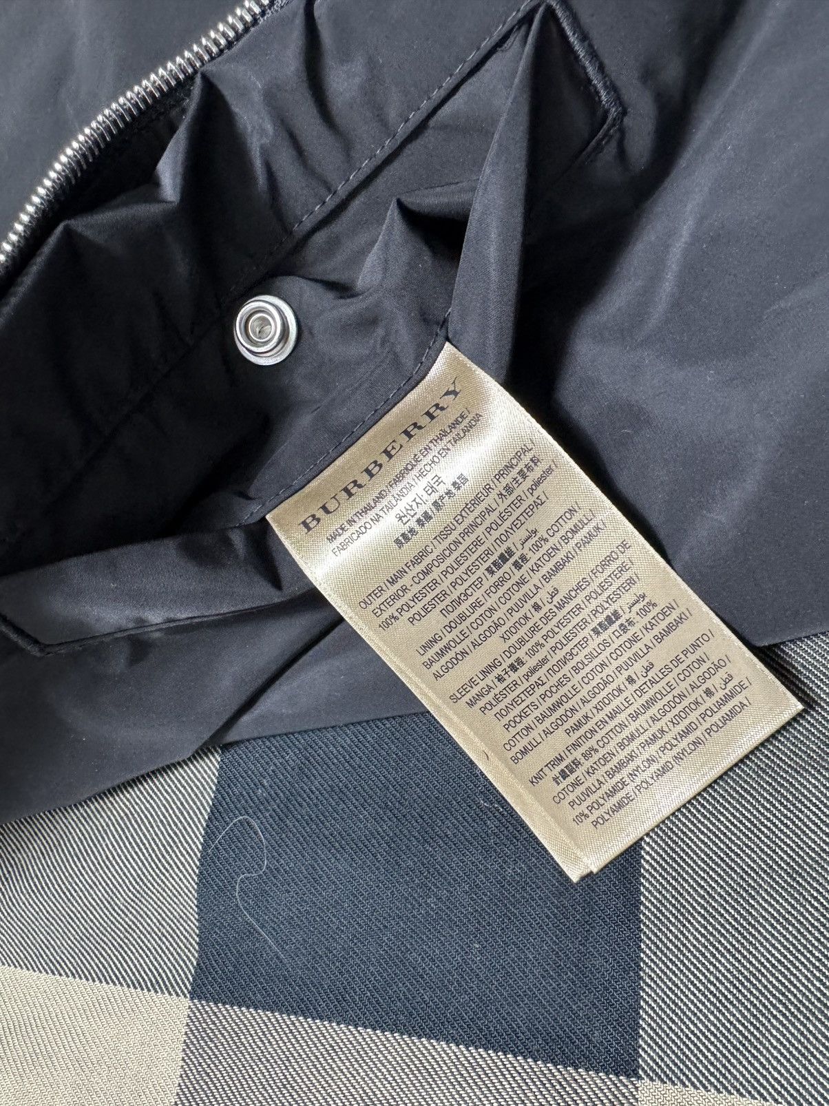 Burberry Burberry London England Nylon Black Light Bomber Jacket Size US XL / EU 56 / 4 - 11 Thumbnail