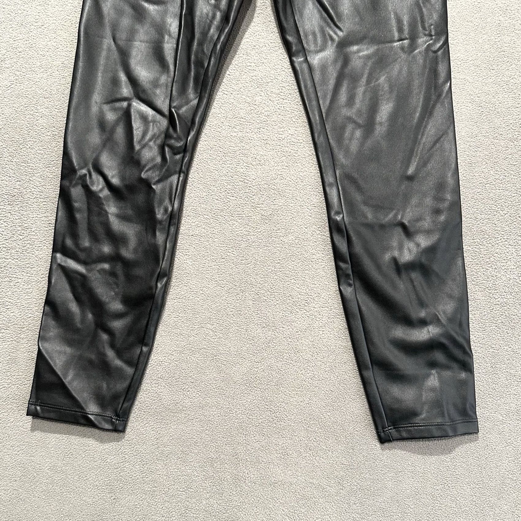 Abercrombie & Fitch Abercrombie & Fitch Leggings Womens Black Small Faux Leather Skinny EUC Size 28" / US 6 / IT 42 - 5 Thumbnail