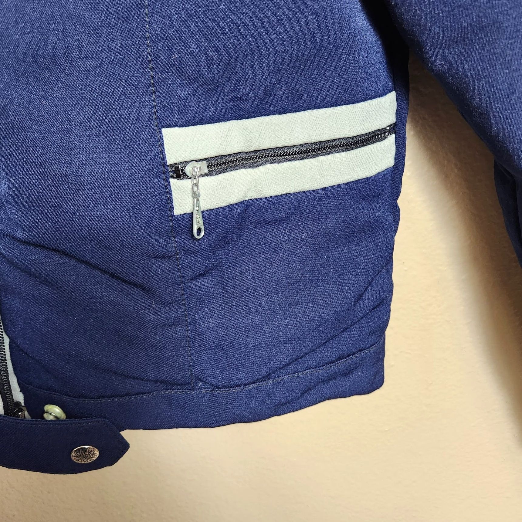 Vintage VINTAGE Adi for Edelweiss Jacket Navy L Union Made In Munich Men Short Zip Pockets Insulated Size US L / EU 52-54 / 3 - 2 Thumbnail