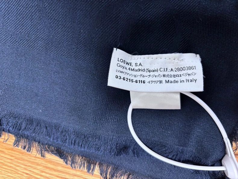 Loewe LOEWE size140*140cm A dark blue wool scarf Size ONE SIZE - 4 Thumbnail
