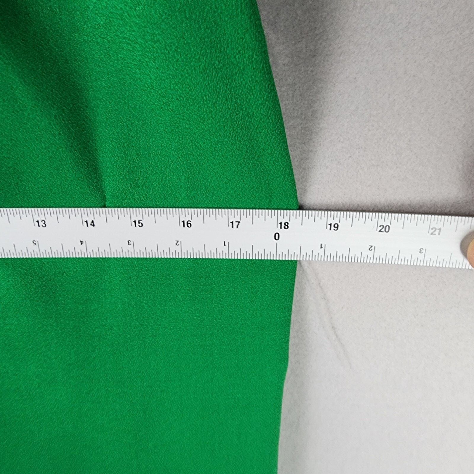 Jones New York Jones New York Bright Green Skirt Size 10 100% Wool 24" Size 32" / US 10 / IT 46 - 7 Thumbnail