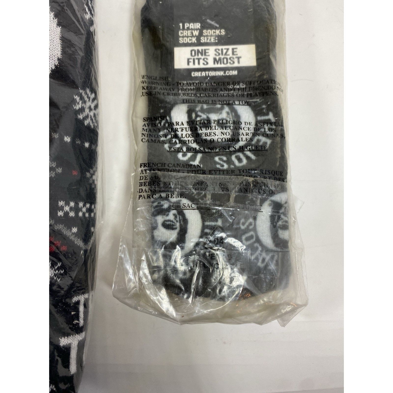 Other Trejo’s Tacos Ugly Christmas Sweater 2XL w/ Matching Socks Size US XXL / EU 58 / 5 - 8 Thumbnail