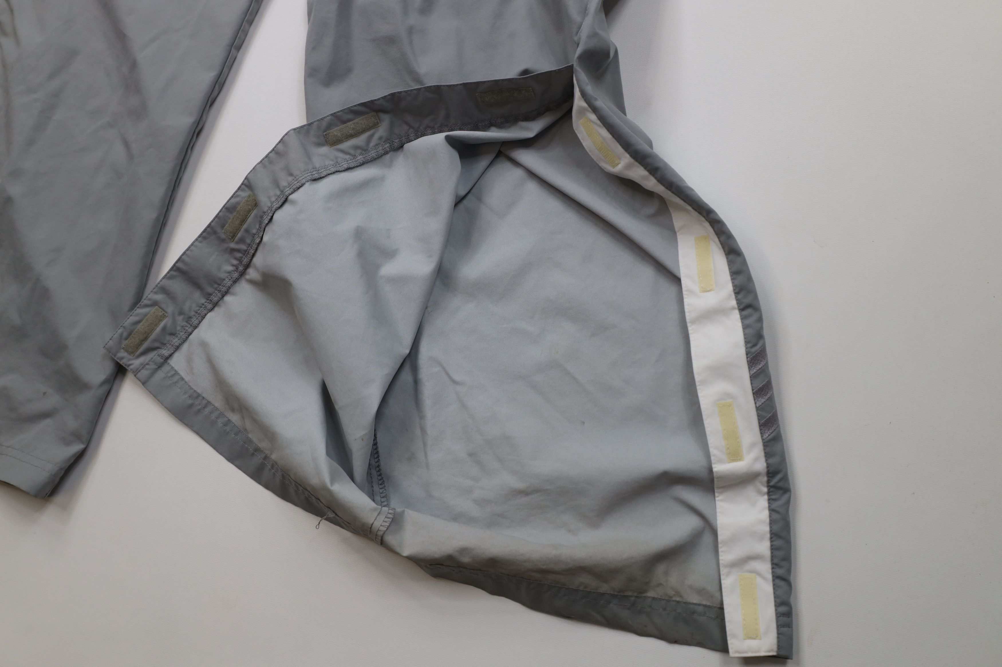 Adidas Vintage Y2K 2001 Adidas Wide Leg Windbreaker Pants Gray Size US 40 / EU 56 - 7 Thumbnail