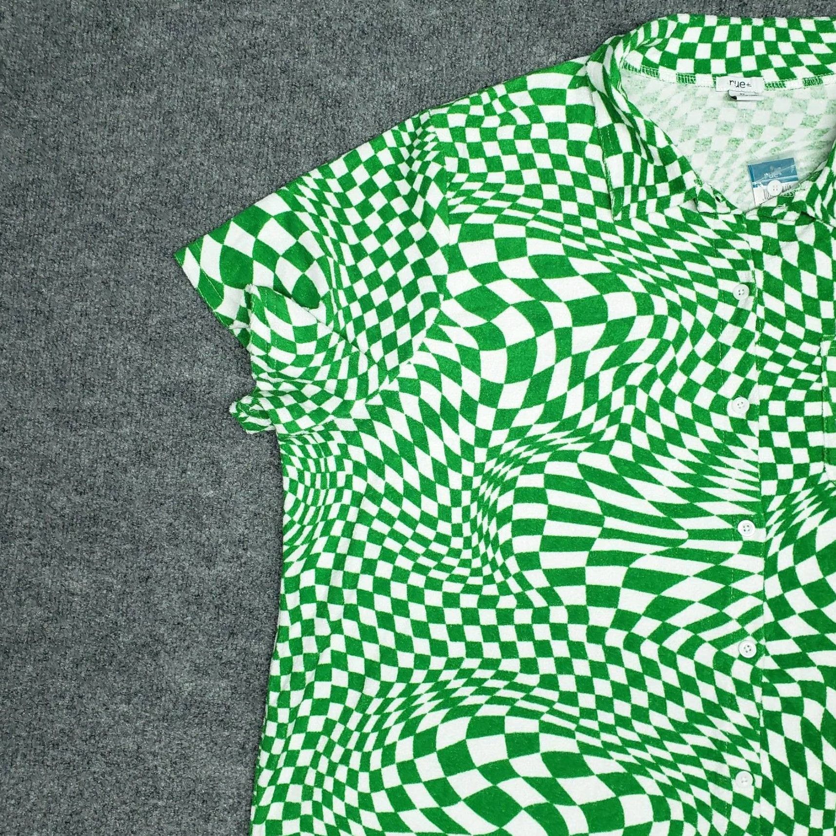 Vintage VINTAGE Rue21 Top Womens Plus 3X Green Checkered Short Sleeve Button Up Collared New Size XXL / US 16-18 / IT 52-54 - 4 Thumbnail