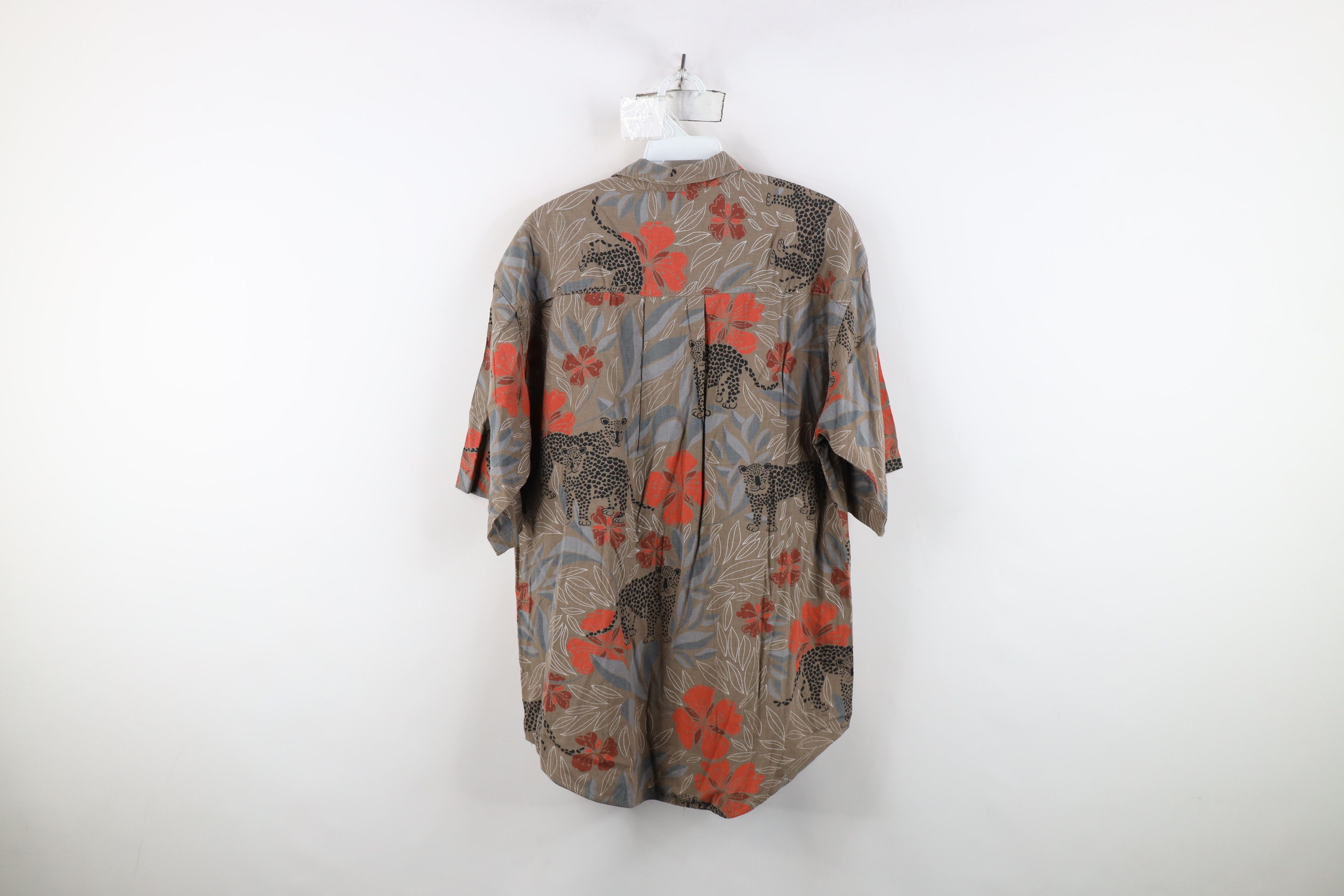 Vintage Vintage 90s Streetwear Flower Leopard Hawaiian Button Shirt Size US S / EU 44-46 / 1 - 10 Thumbnail