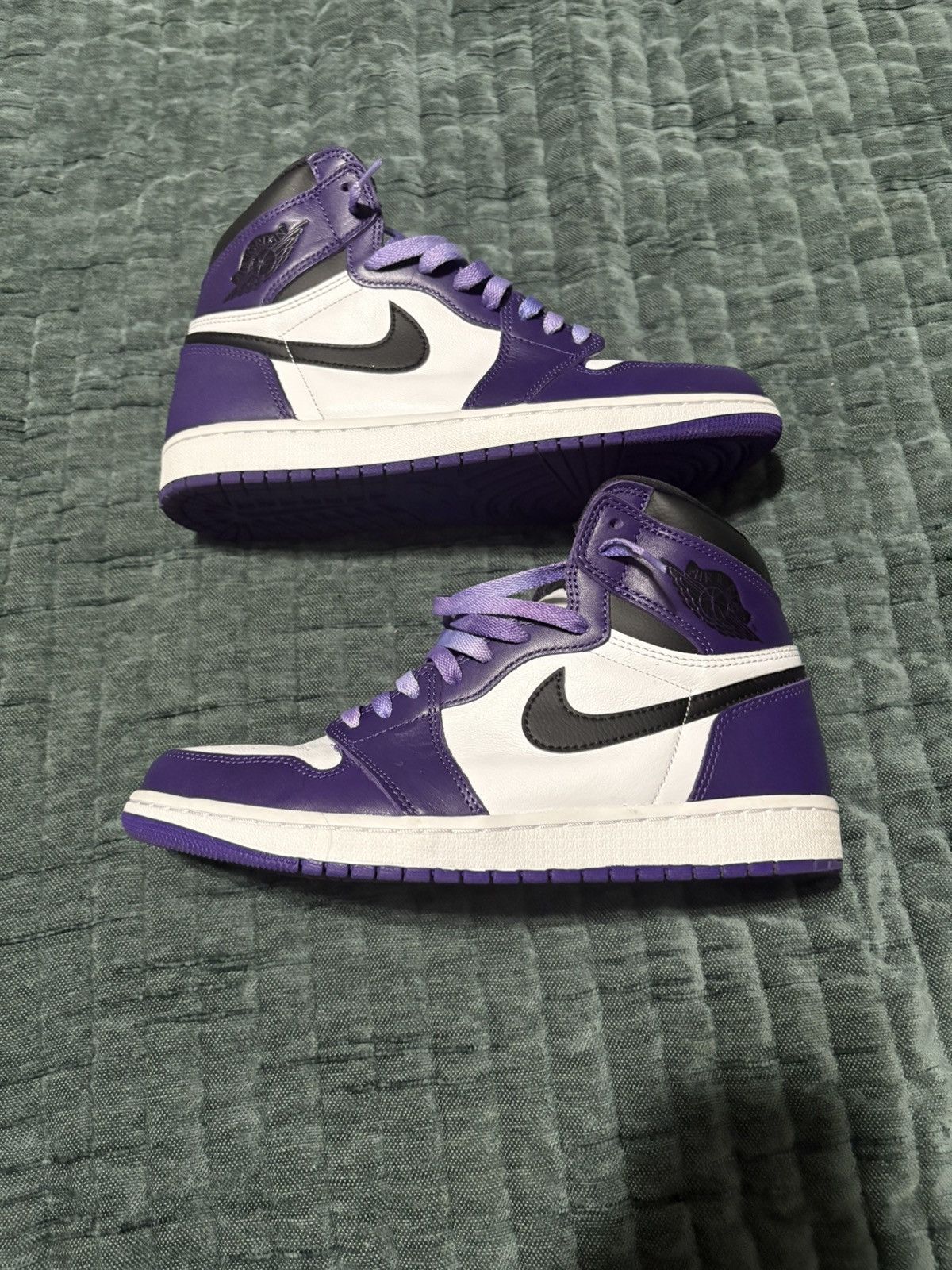 Jordan Brand Air Jordan 1 Court Purple 2.0 Size US 10 / EU 43 - 1 Thumbnail