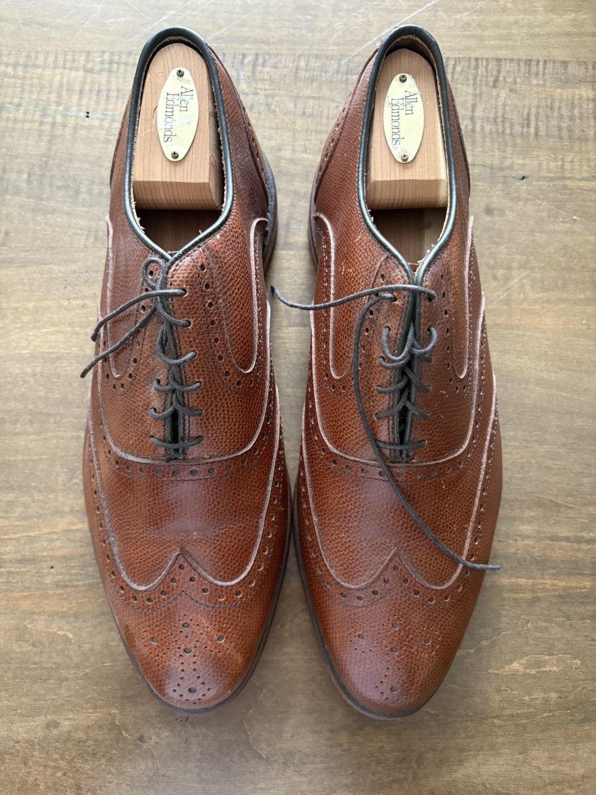 Allen Edmonds Vintage Allen Edmonds Classic Wing Tip Size US 9.5 / EU 42-43 - 1 Thumbnail