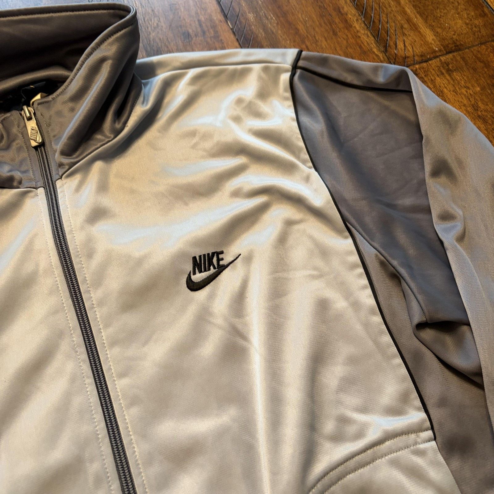 Nike Vtg Nike Track Jacket Mens L Full Zip Made Japan 80s Size US L / EU 52-54 / 3 - 4 Thumbnail