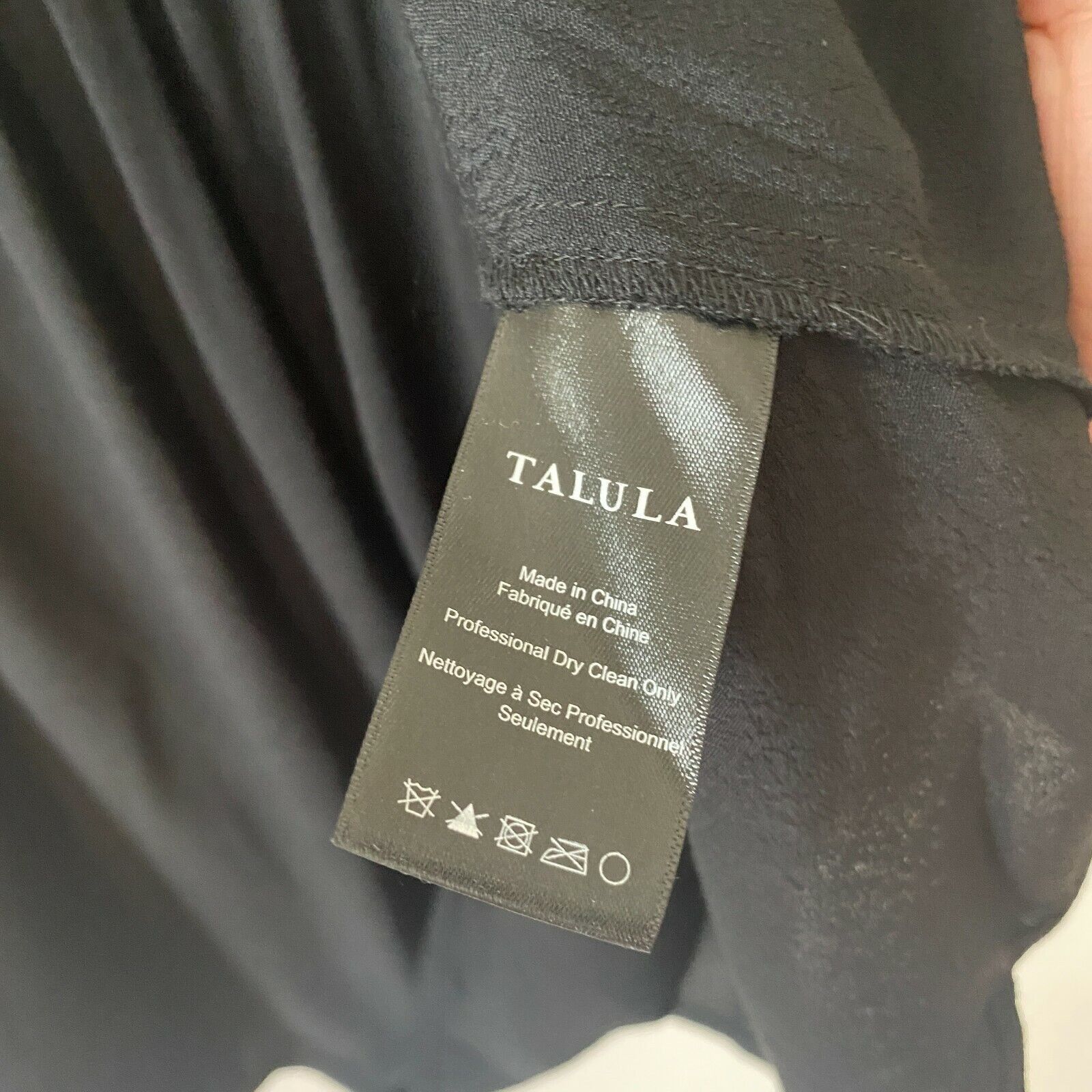 Aritzia Aritzia Talula Marcilly Off Shoulder Black Top Bell Sleeve S Size S / US 4 / IT 40 - 7 Thumbnail