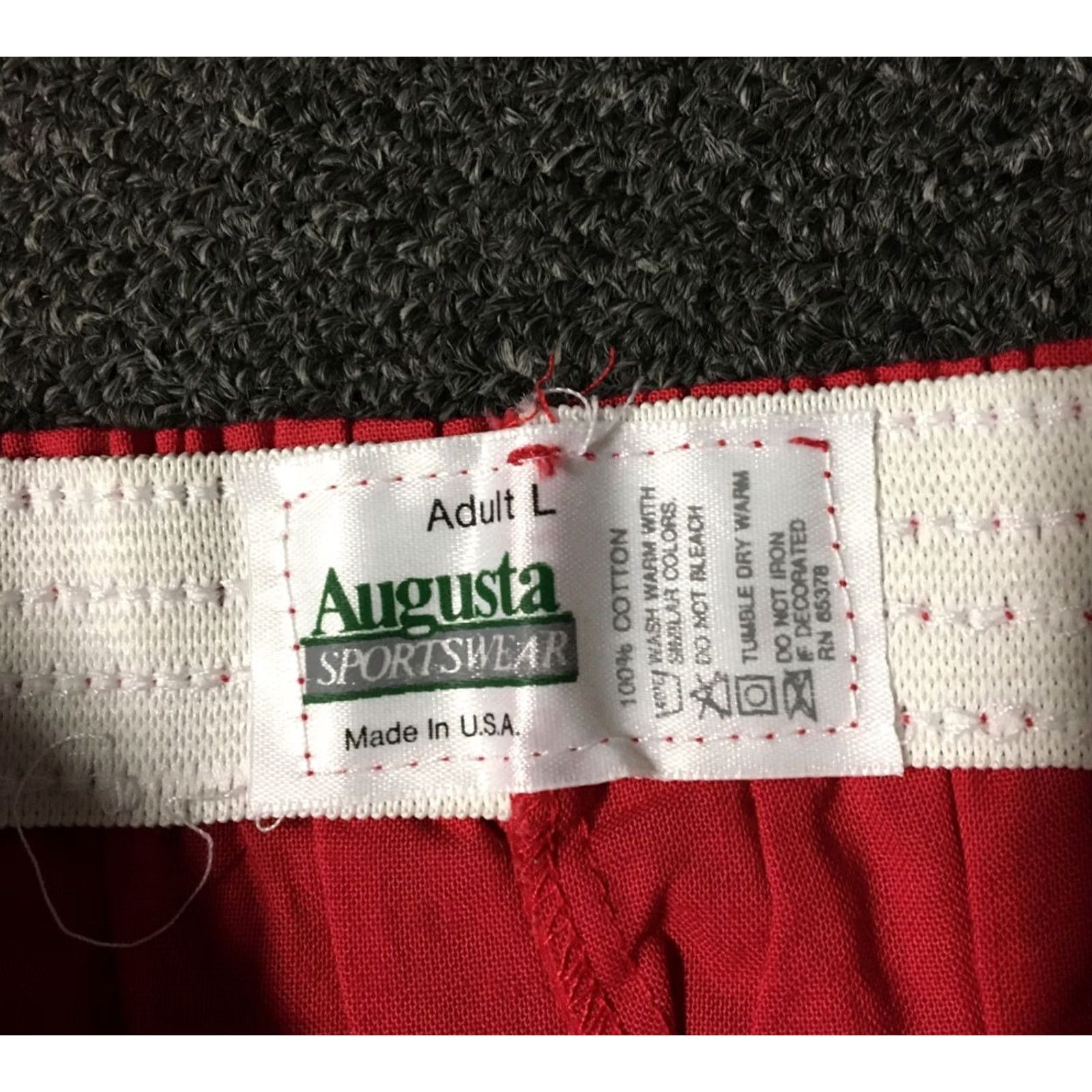 Vintage VINTAGE Bryan Adams Waking Up The World Tour Shorts S USA Rock Concert Bon Jovi Mens L Red 90s USA Rock Vintage Shorts Size US 33 - 7 Thumbnail