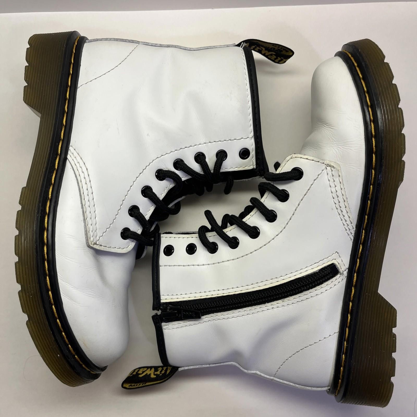 Dr. Martens Sz 2 Doc Martens Jr Patent Leather Boots Airwair White Size US 4 / IT 34 - 1 Thumbnail