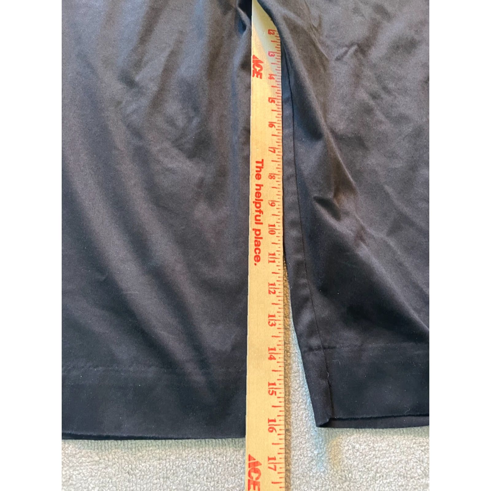 Worthington Worthington Dress Pants Black Modern Fit 6P Petite Capris Women’s Capris Pants Black Dress Pants Modern Fit 6P Petite Womens Size 28" / US 6 / IT 42 - 2 Thumbnail