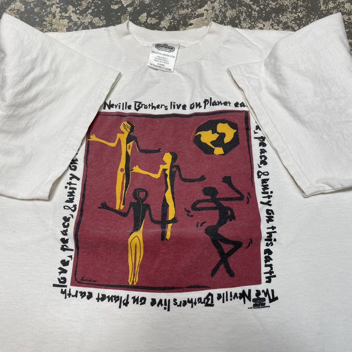 Band Tees × Vintage Vintage The Neville Brothers Live On Planet Earth Tshirt Size US XL / EU 56 / 4 - 3 Thumbnail