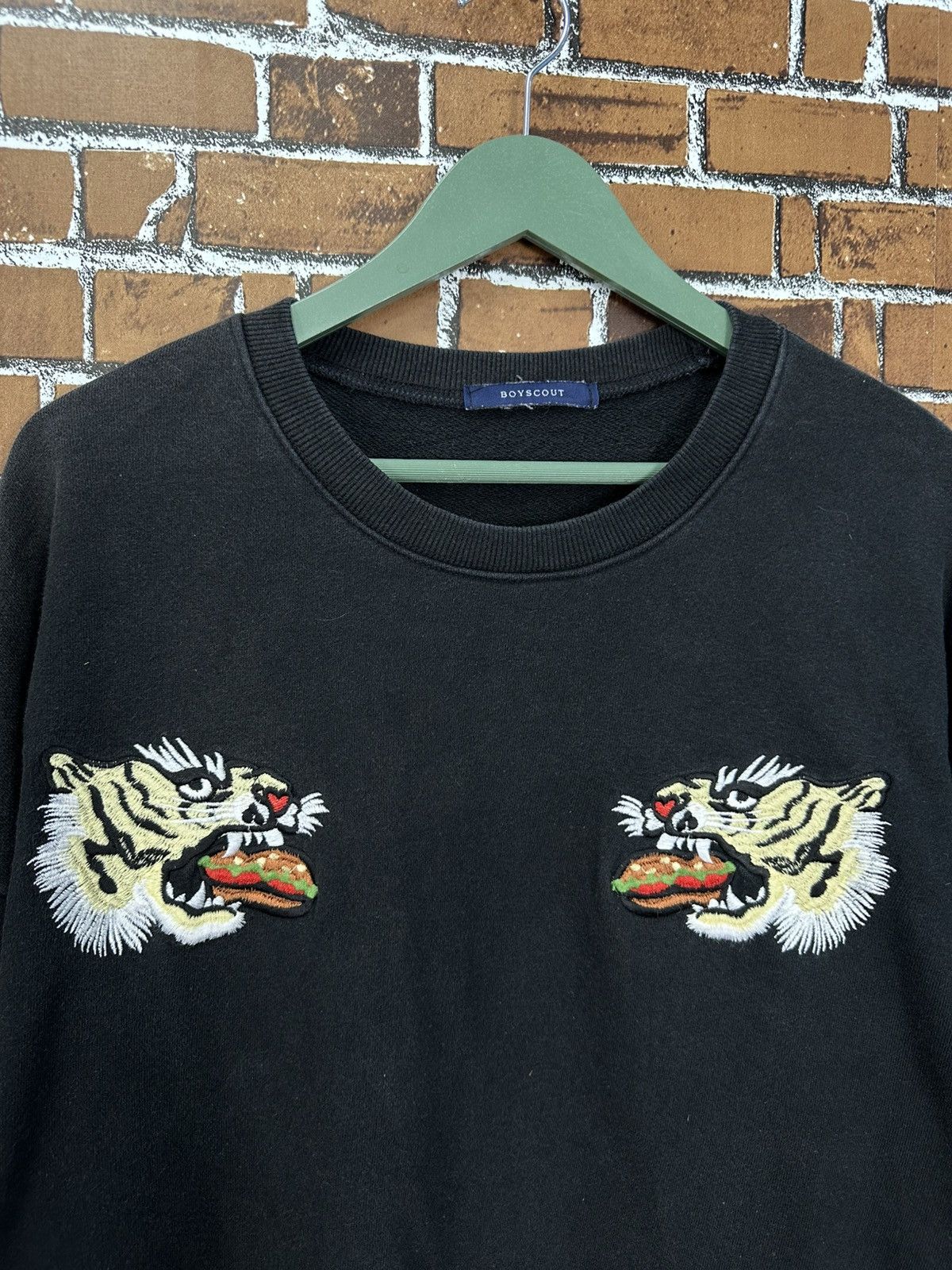 Vintage Boyscout WW2 Sukajan Embroidery Tiger Crewneck Z392 Size US L / EU 52-54 / 3 - 3 Thumbnail
