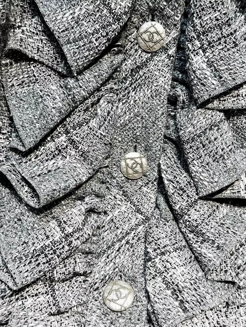 Chanel Chanel 19P spring and summer preview gray ruffled round-ne Size XS / US 0-2 / IT 36-38 - 3 Thumbnail