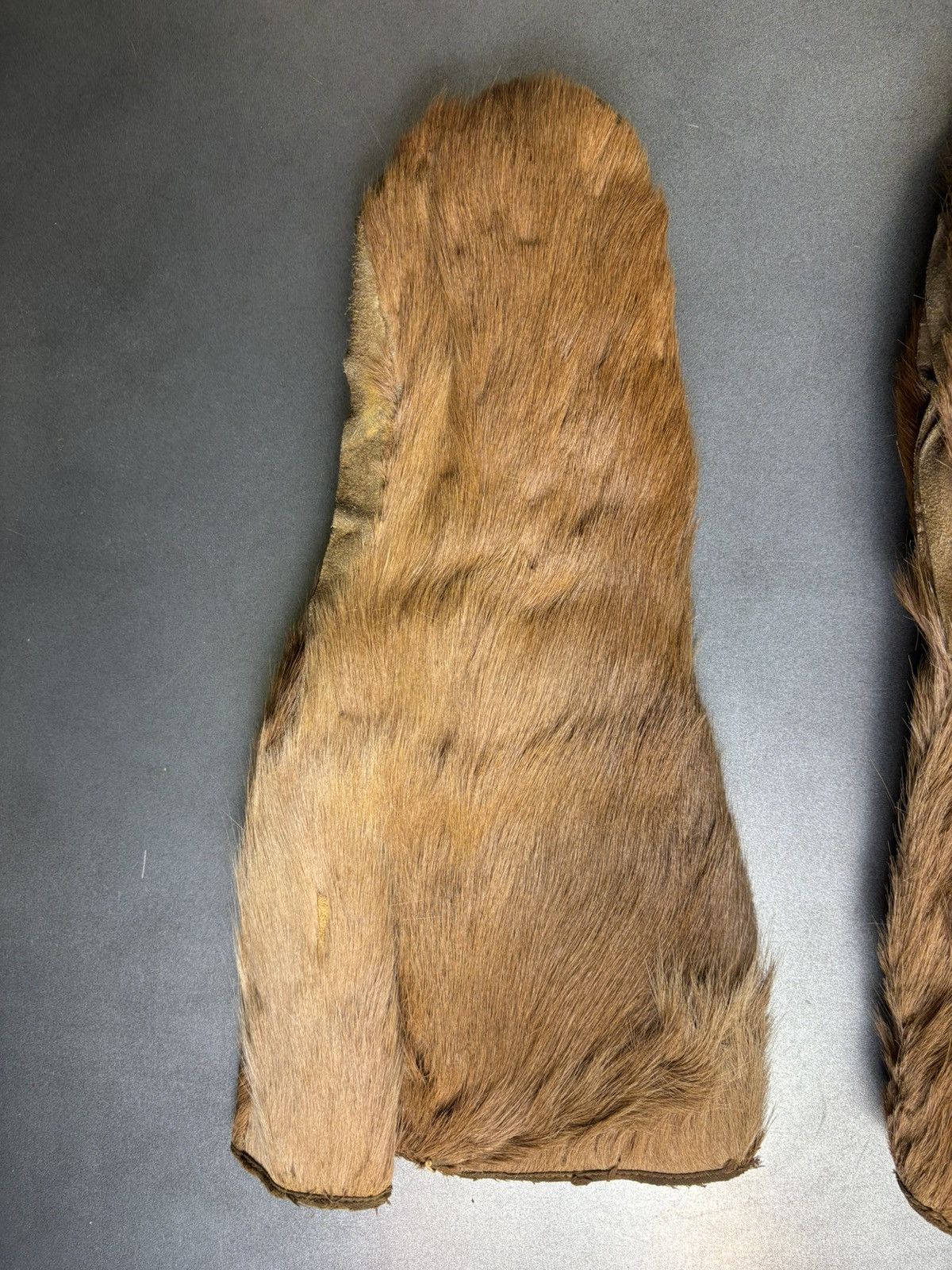 Vintage Antique Bear Fur Gauntlets Vintage Bearskin Mittens WW1 WW2 Size ONE SIZE - 11 Thumbnail