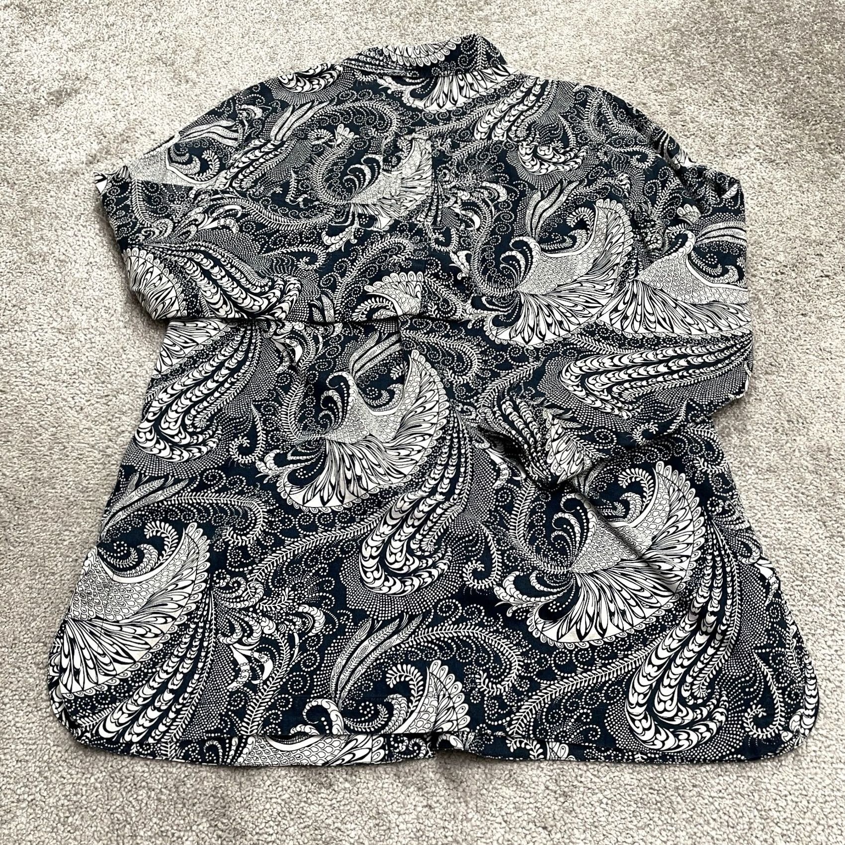 Talbots Talbots Paisley Button Down Shirt Blouse Womens L Navy Blue Long Sleeve Top Size L / US 10 / IT 46 - 2 Thumbnail