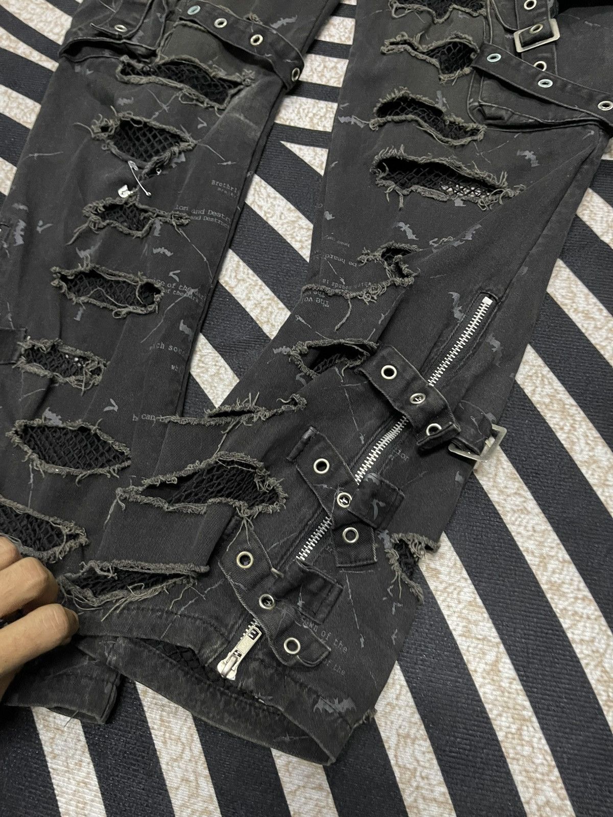 Japanese Brand 2000s GLP GOTHIC GRUNGE STYLE BONDAGE DISTRESSED PUNK Size US 35 - 6 Thumbnail