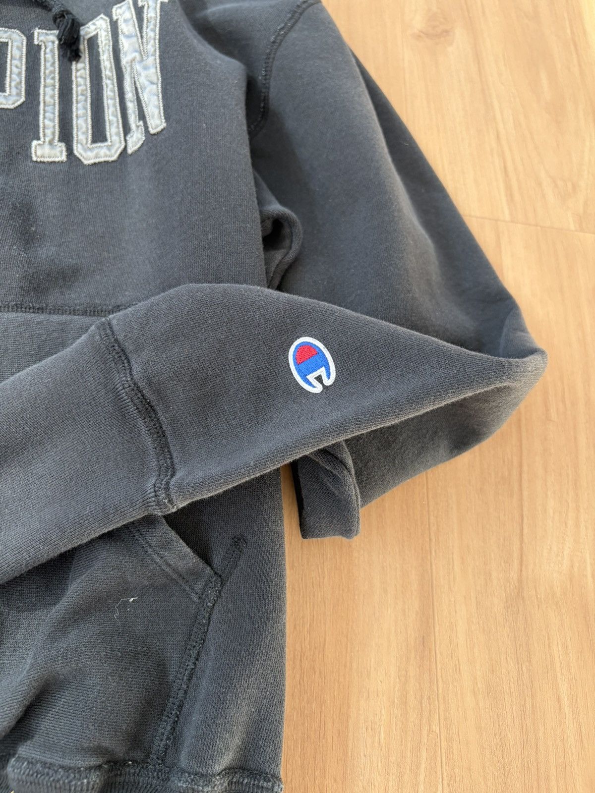 Champion Mid weight hoodie. Like new condition Size M / US 6-8 / IT 42-44 - 3 Thumbnail