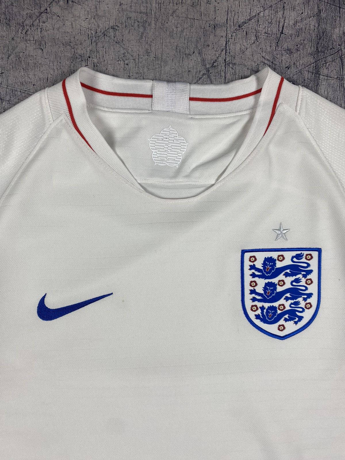 Nike Nike England Soccer Jersey Tee T Shirt Size M Size US M / EU 48-50 / 2 - 5 Thumbnail
