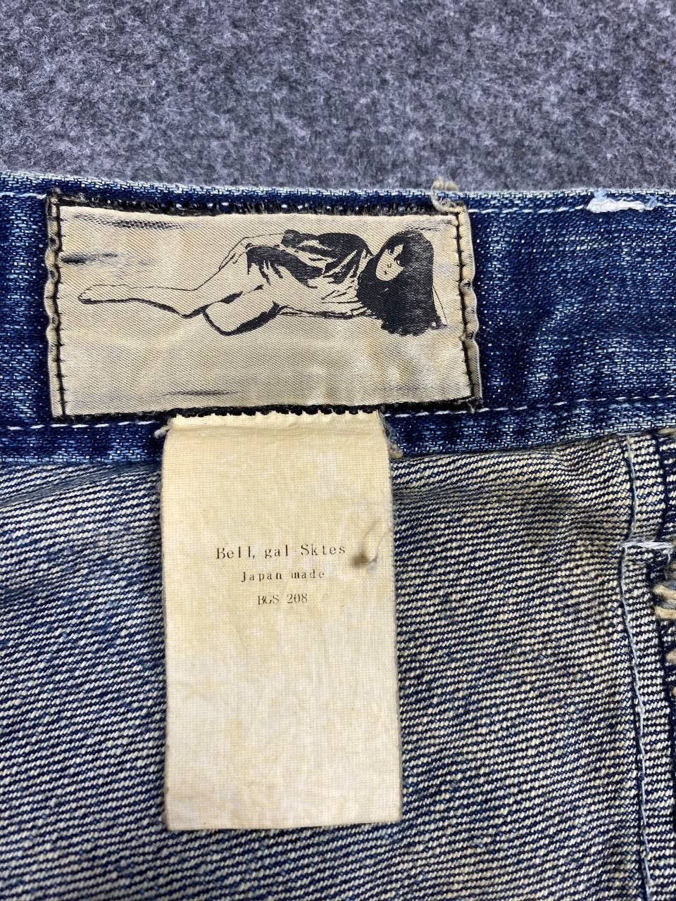 Japanese Brand japanese brand denim nice design missing zipper puller Size US 34 / EU 50 - 14 Thumbnail