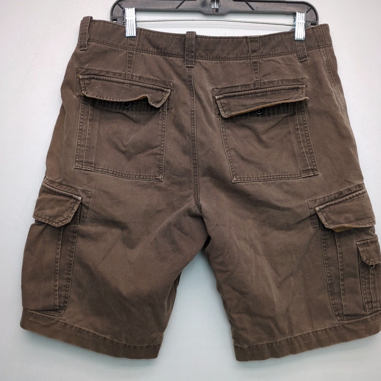 Banana Republic Banana Republic Cargo Shorts Brown Classic Fit Men 33 Cargo Shorts Brown Classic Fit Men Size 33 Brown Solid Cotton Men’s 33 Mens Size US 33 - 7 Thumbnail