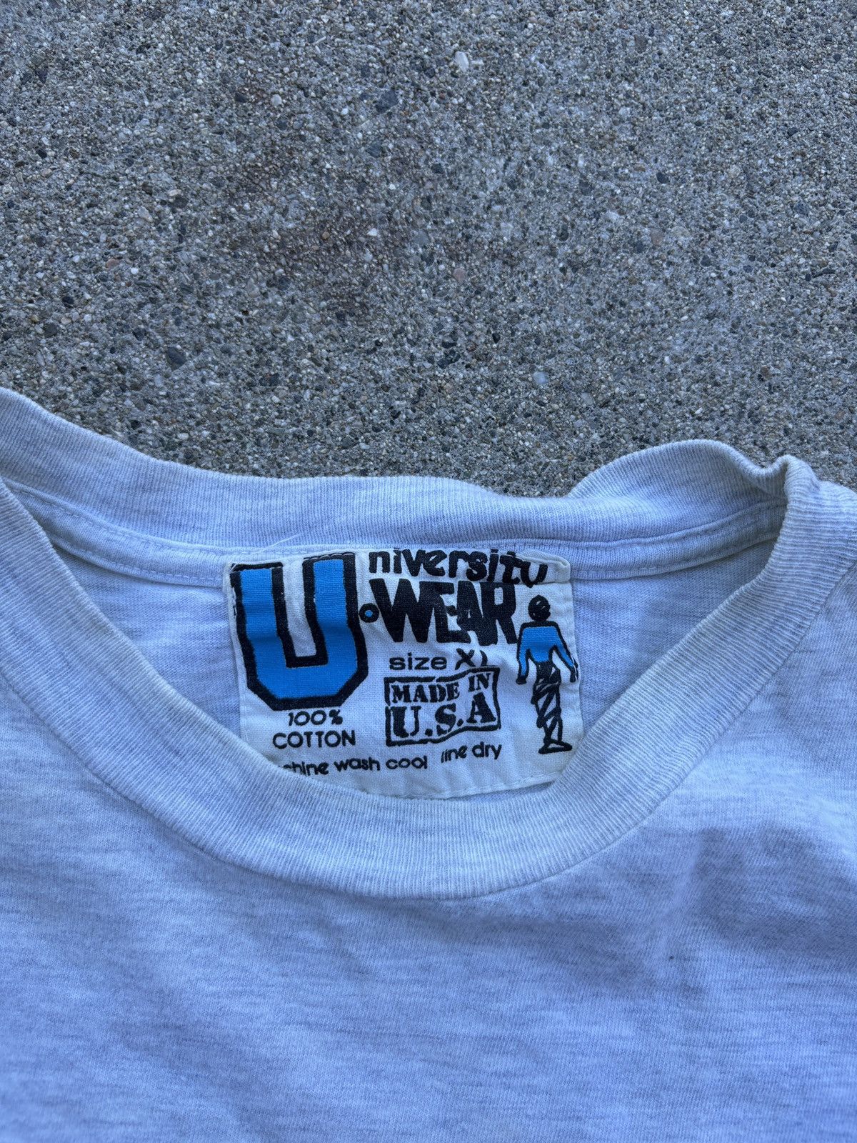 NCAA Vintage 1990s UW Washington “Huskies” T-Shirt Size XL Size US XL / EU 56 / 4 - 3 Thumbnail