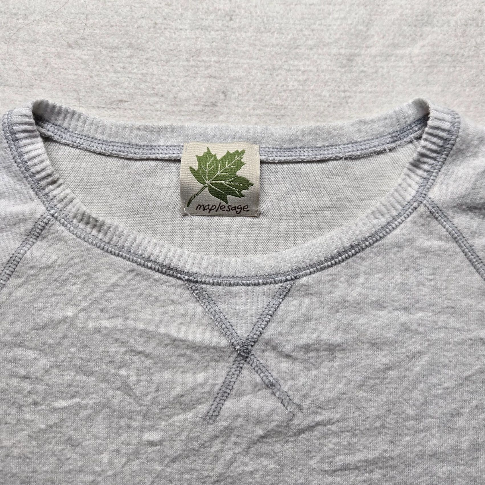 Vintage Maple Sage Sweater Pullover Shirt Women M Gray Long Sleeve Crew Neck Casual 74% Rayon Knit Lightweight Fall Winter Mens Women Size M / US 6-8 / IT 42-44 - 2 Thumbnail