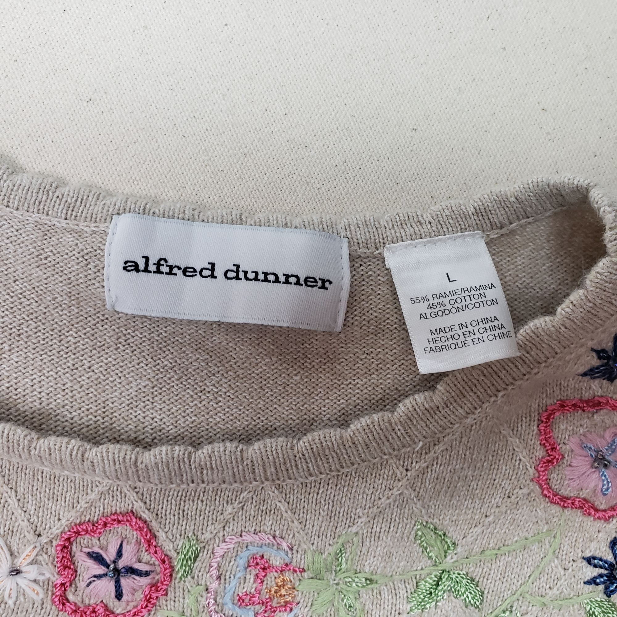 Other Alfred Dunner Women's Short Sleeve Embroidered Sweater Size L / US 10 / IT 46 - 3 Thumbnail