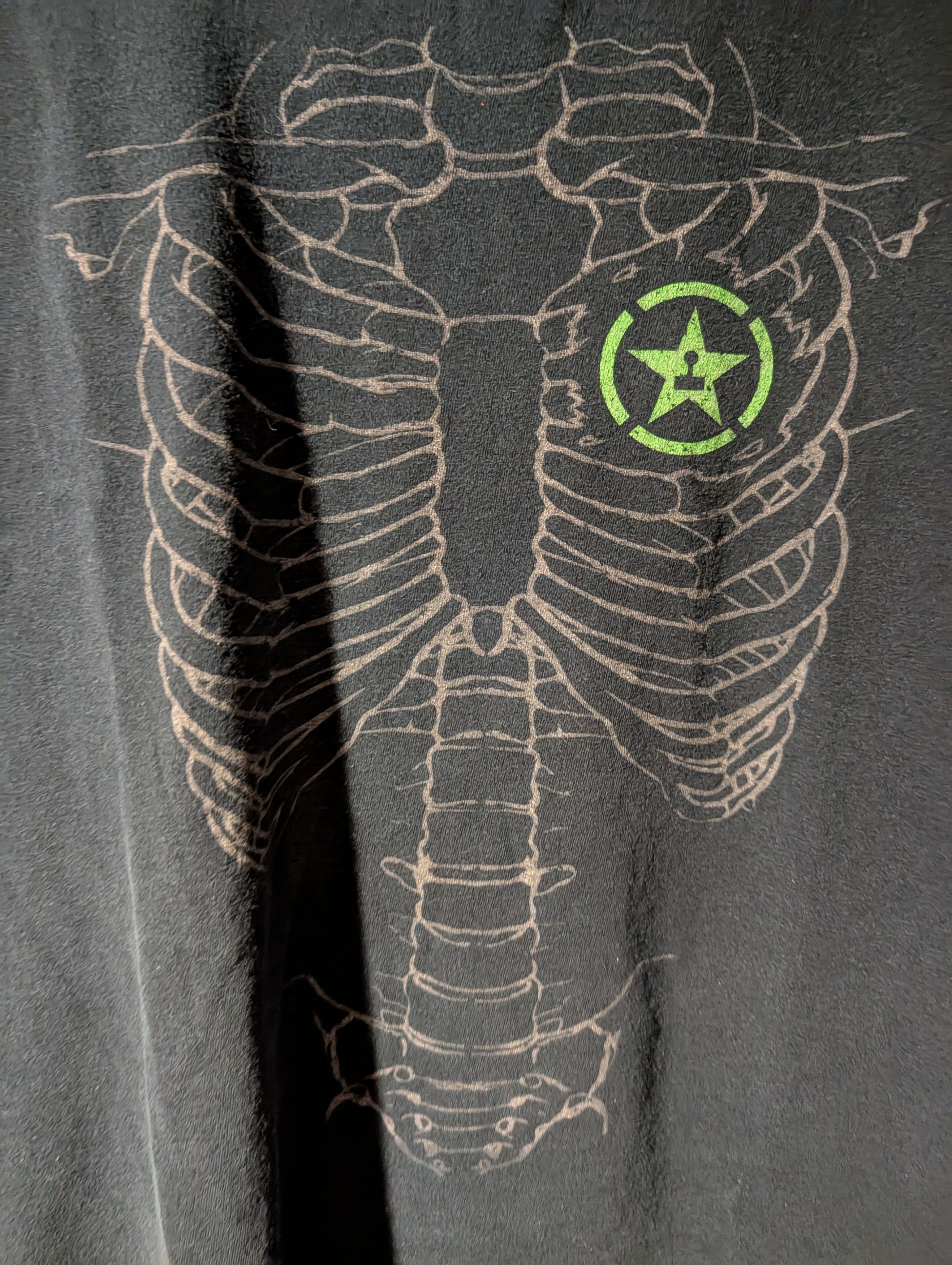 Microsoft Vintage Achievement Hunter Rooster Teeth Skeleton T-Shirt Size US XXL / EU 58 / 5 - 2 Thumbnail