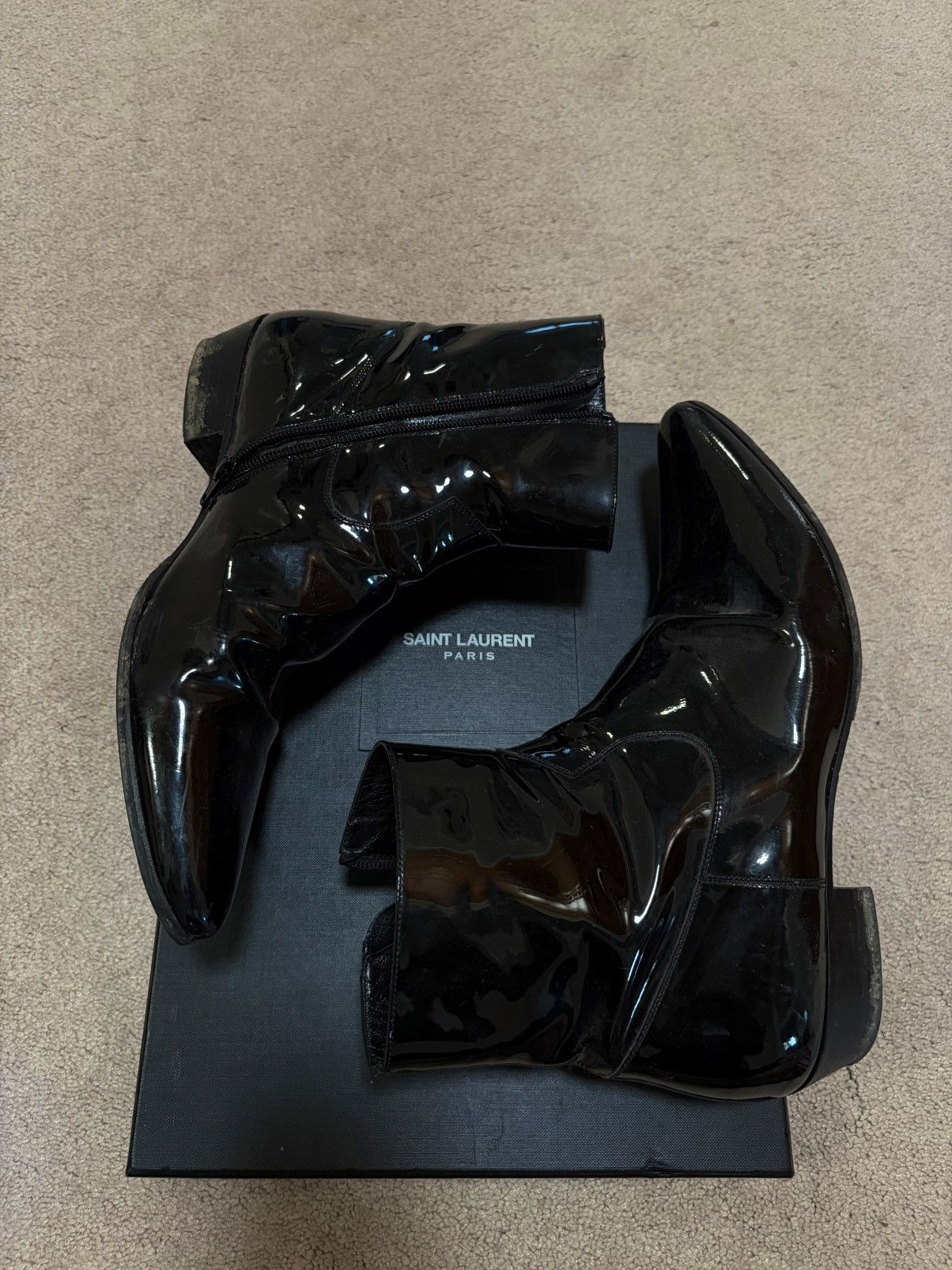 Saint Laurent Paris Saint Laurent Patent Leather Devon boots Size US 10.5 / EU 43-44 - 4 Thumbnail