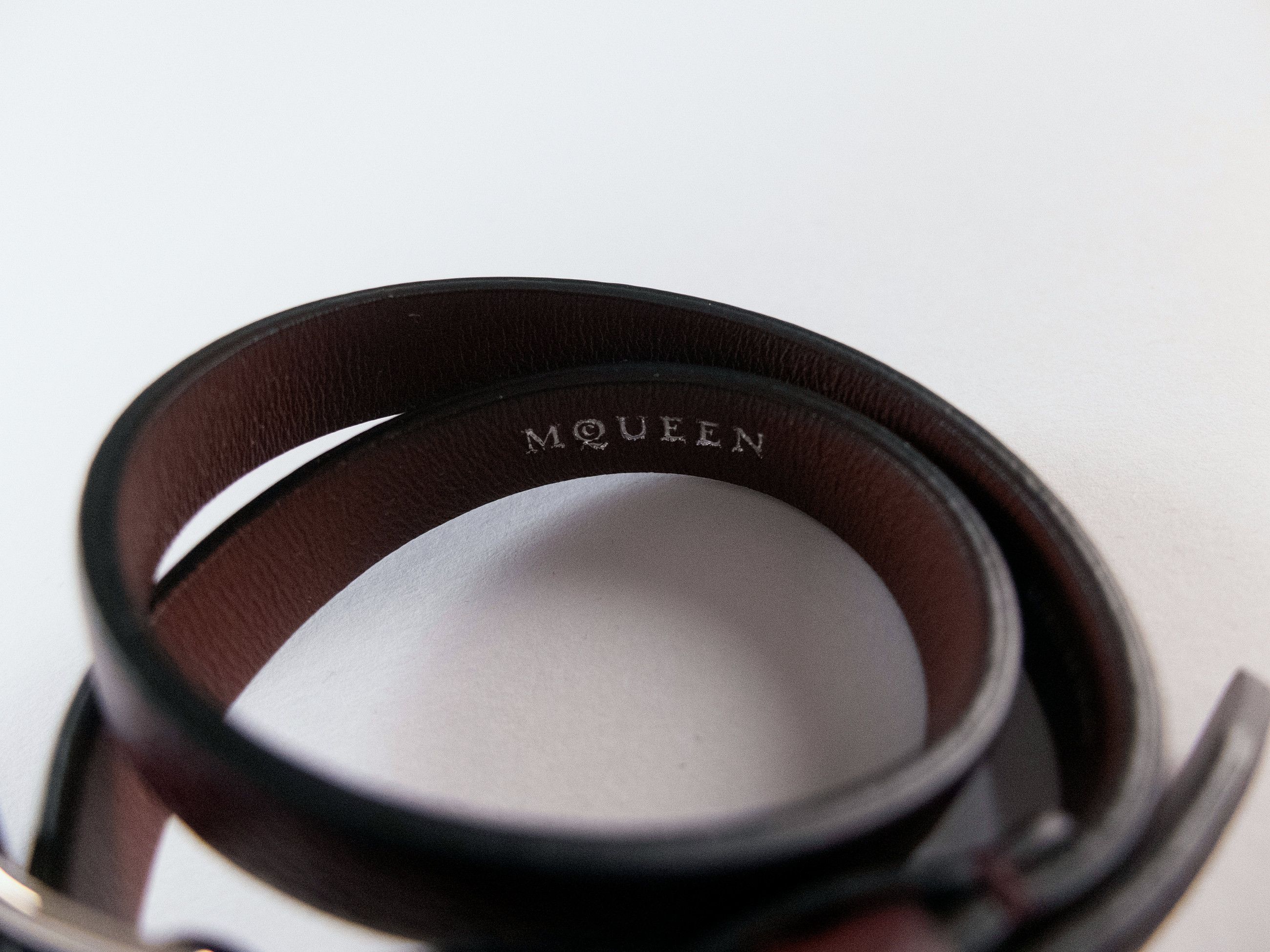 Alexander McQueen ALEXANDER MCQUEEN burgundy T-bar double wrap bracelet Size ONE SIZE - 6 Thumbnail