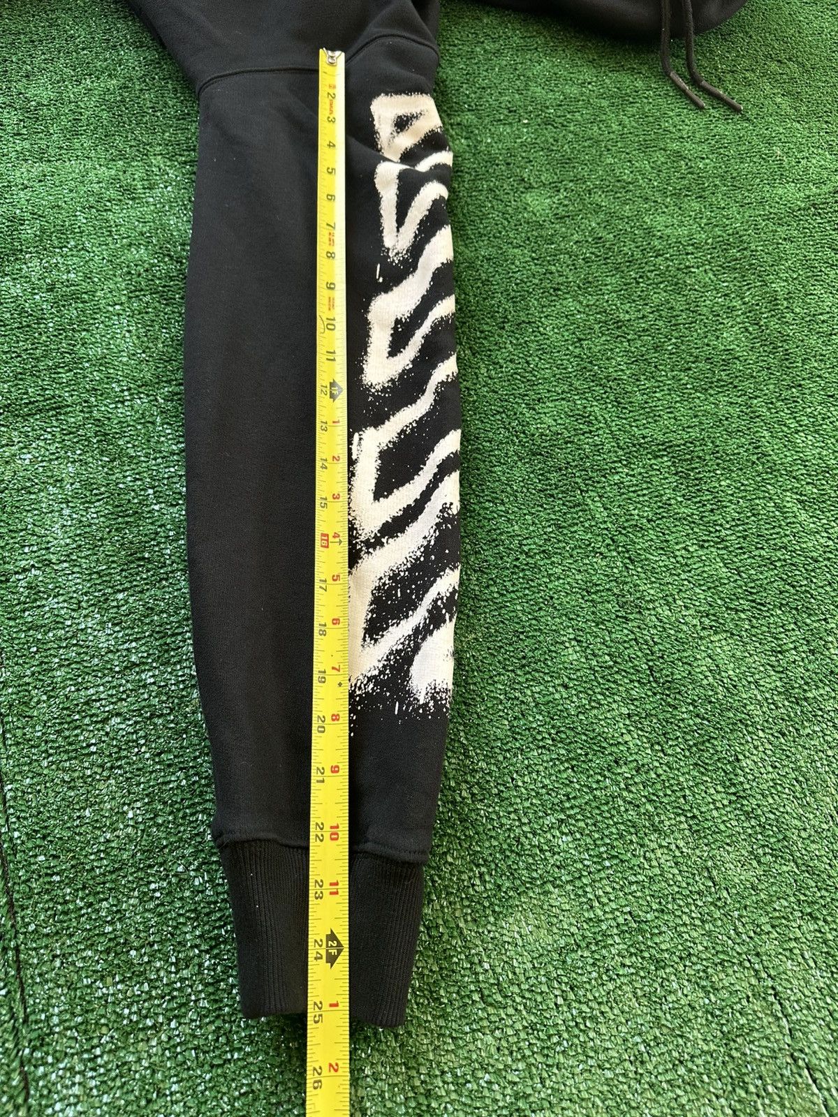 Other Off White SS22 Black Logo Arrows Hoodie Size Medium Used Size US M / EU 48-50 / 2 - 15 Thumbnail