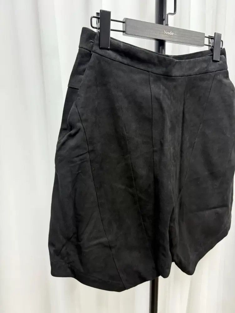 Julius Sz 2 Julius 17SS Lamb Leather Shorts-2507 Size US 30 / EU 46 - 1 Thumbnail