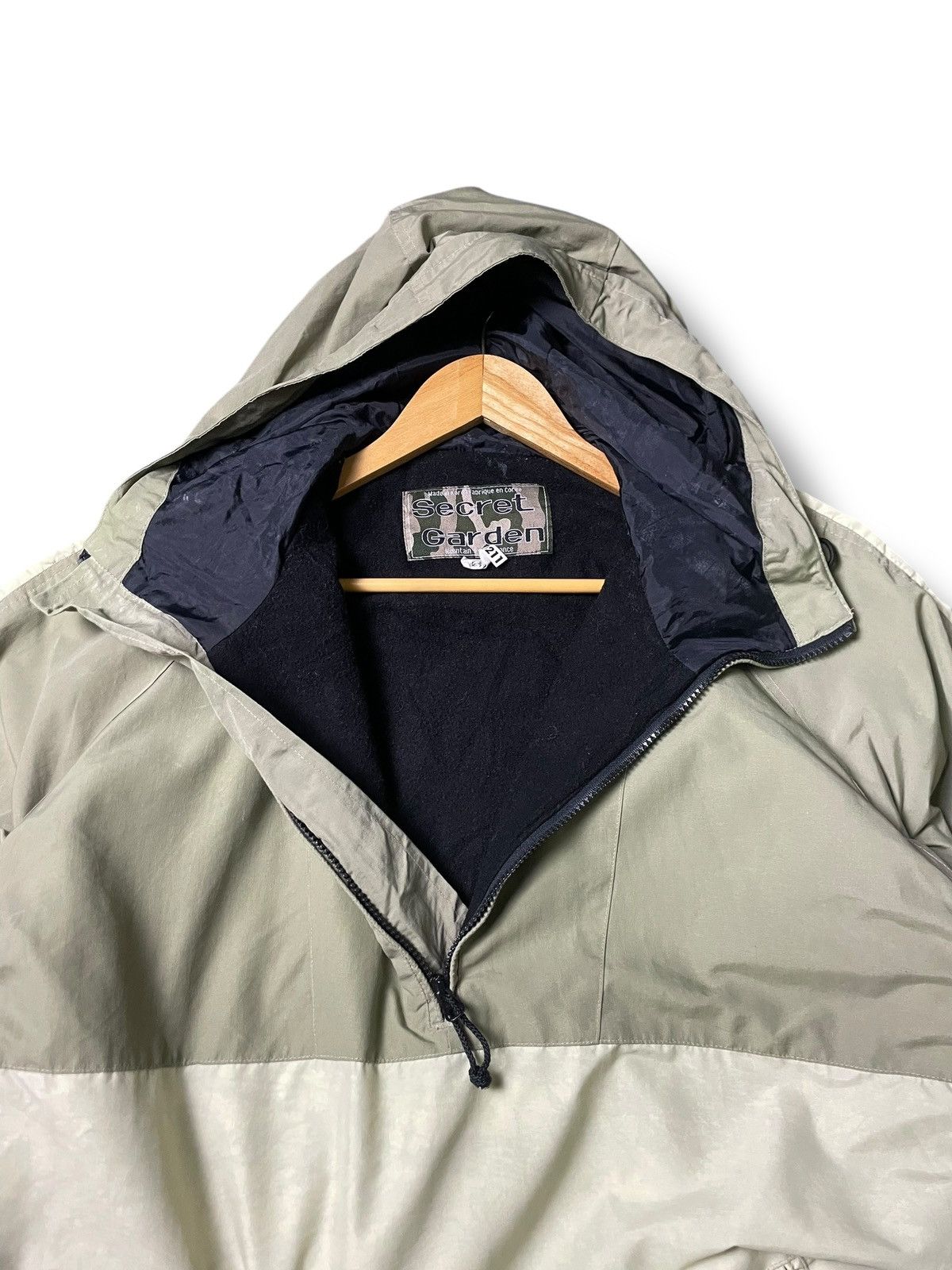 Japanese Brand Secret Garden Colourblock Mountain Windbreaker (62) Size US M / EU 48-50 / 2 - 5 Thumbnail